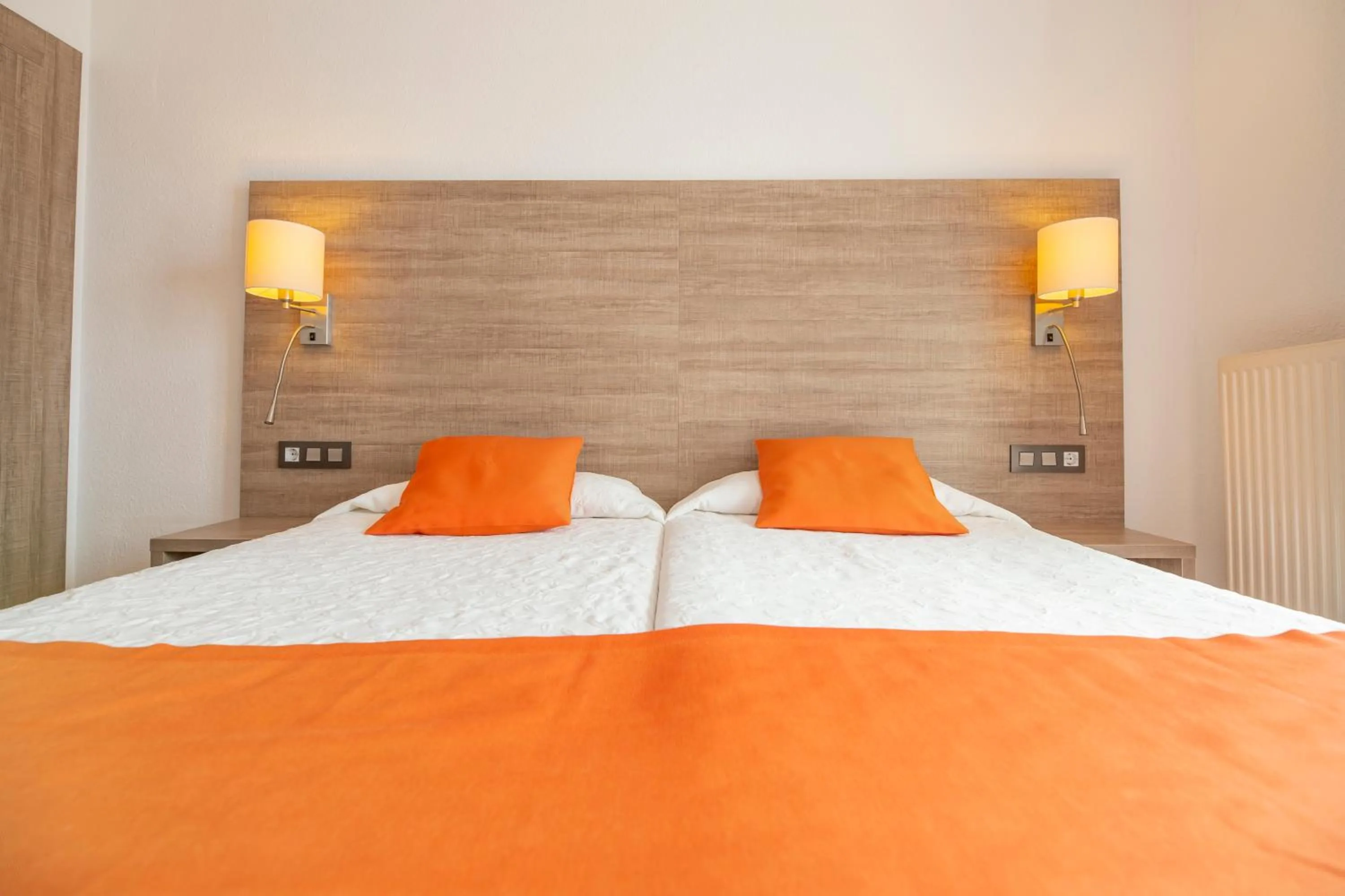 Photo of the whole room, Bed in Hotel Risech