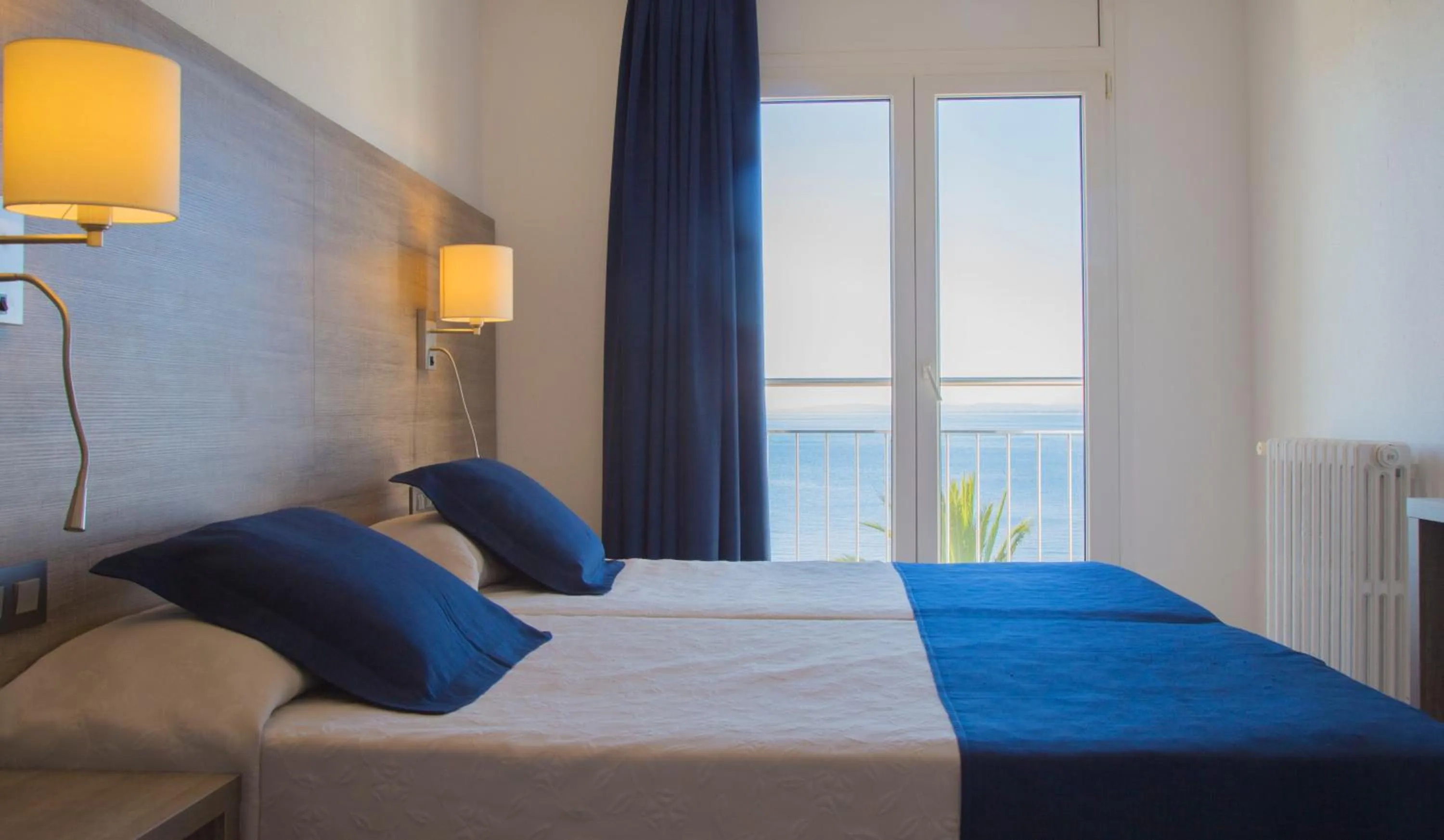 Photo of the whole room, Bed in Hotel Risech