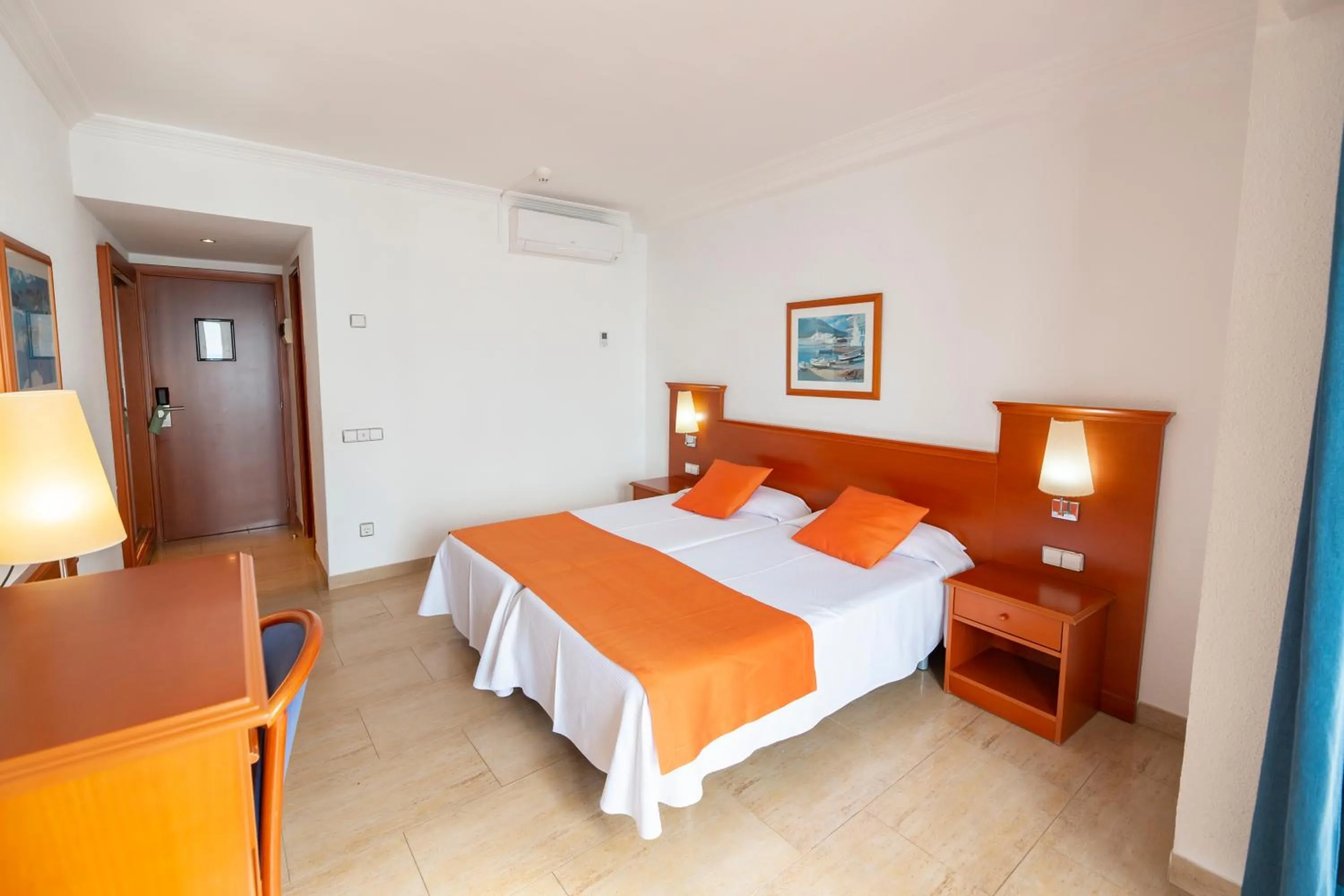 Photo of the whole room, Bed in Hotel Risech