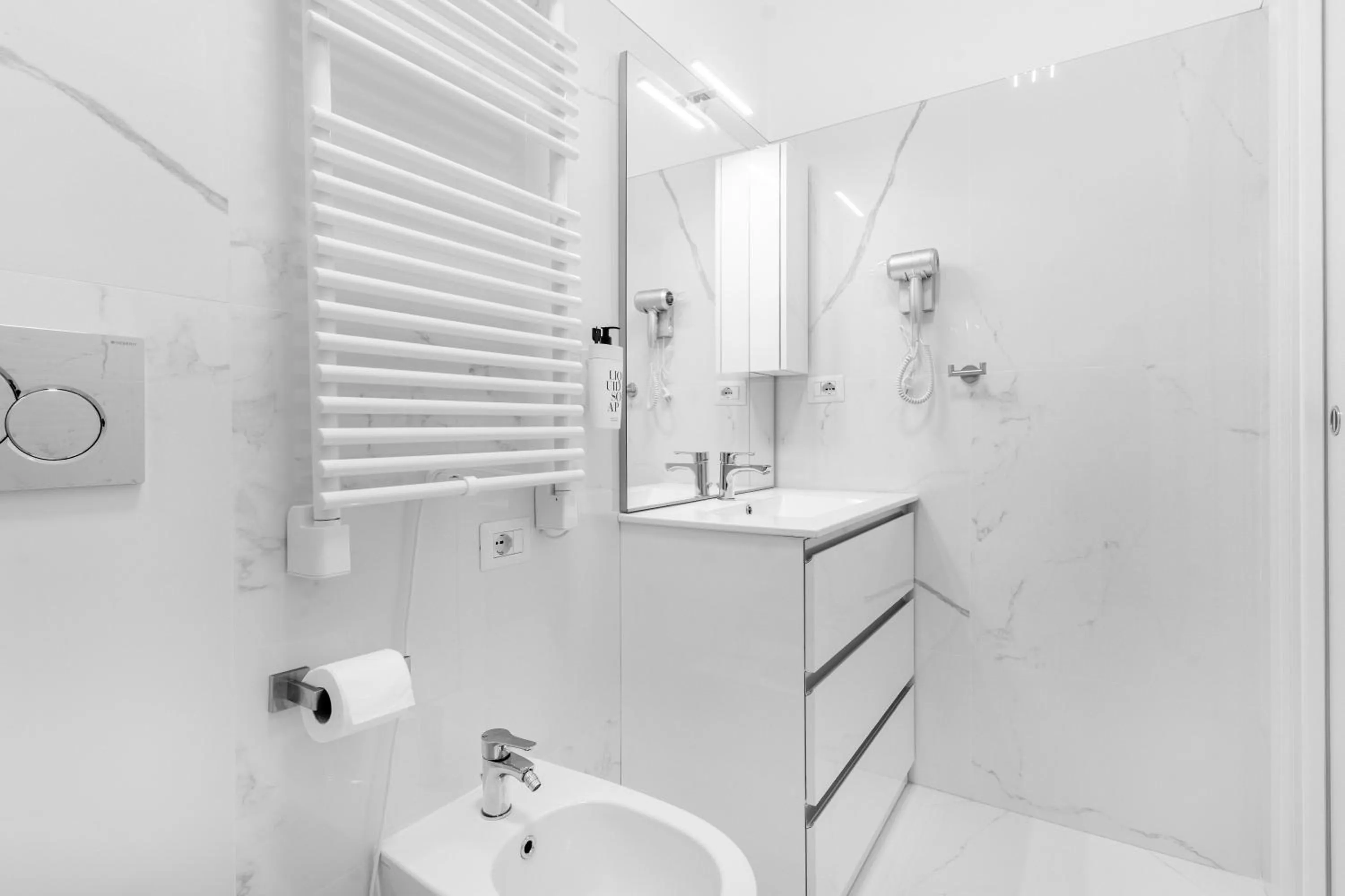 Bathroom in Ponale Suites Foresteria Lombarda