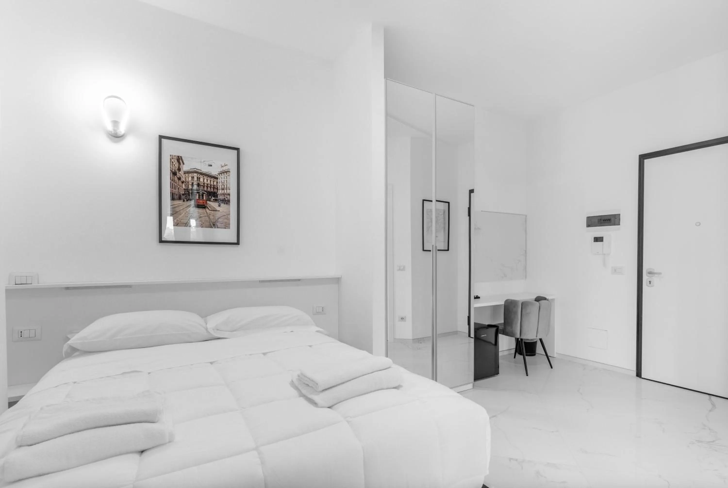 Bed in Ponale Suites Foresteria Lombarda