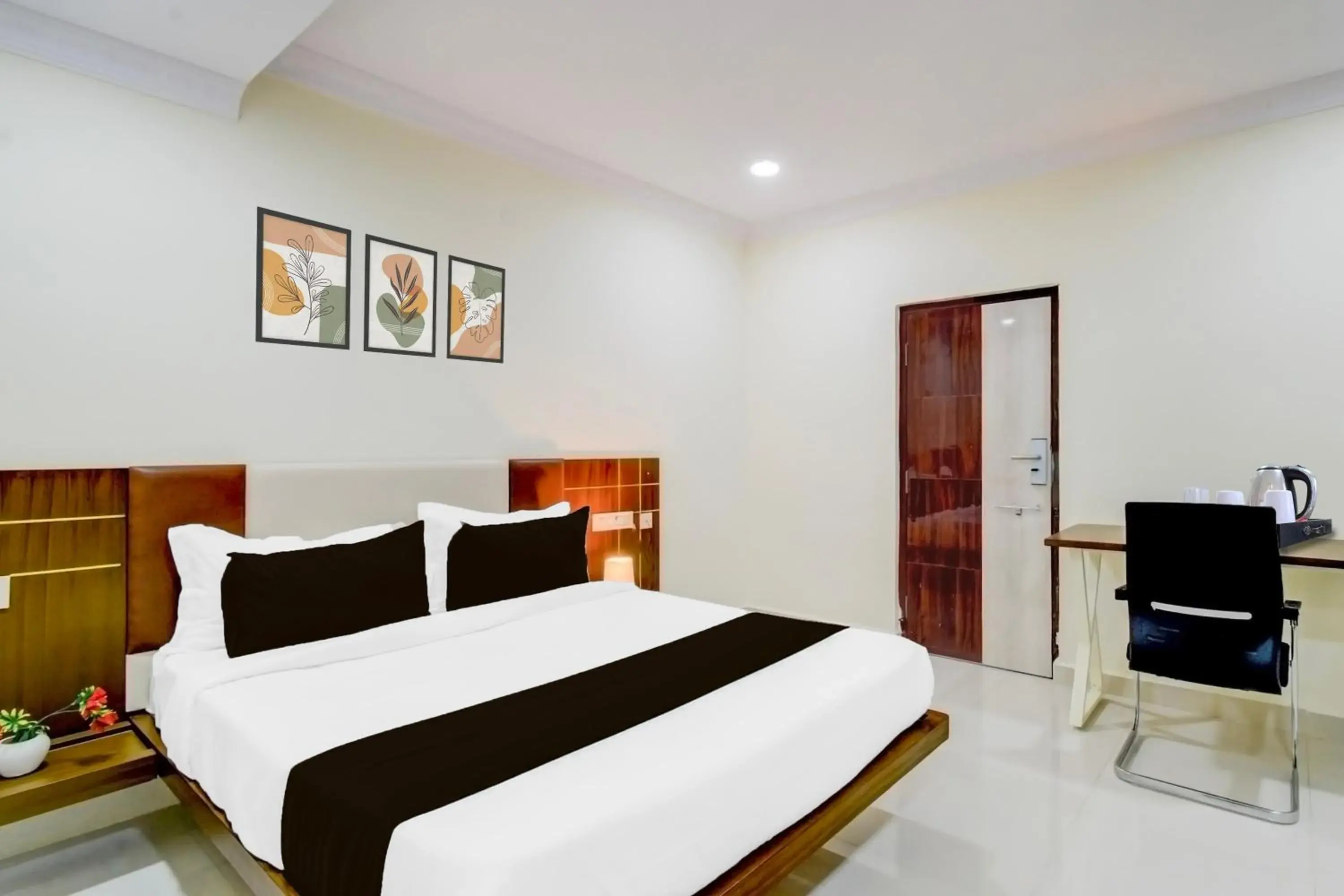 Standard Double Room - single occupancy in Super Townhouse Cherlapally Railway Station Hyderabad Standard Double Room - single occupancy in Super Townhouse Cherlapally Railway Station Hyderabad