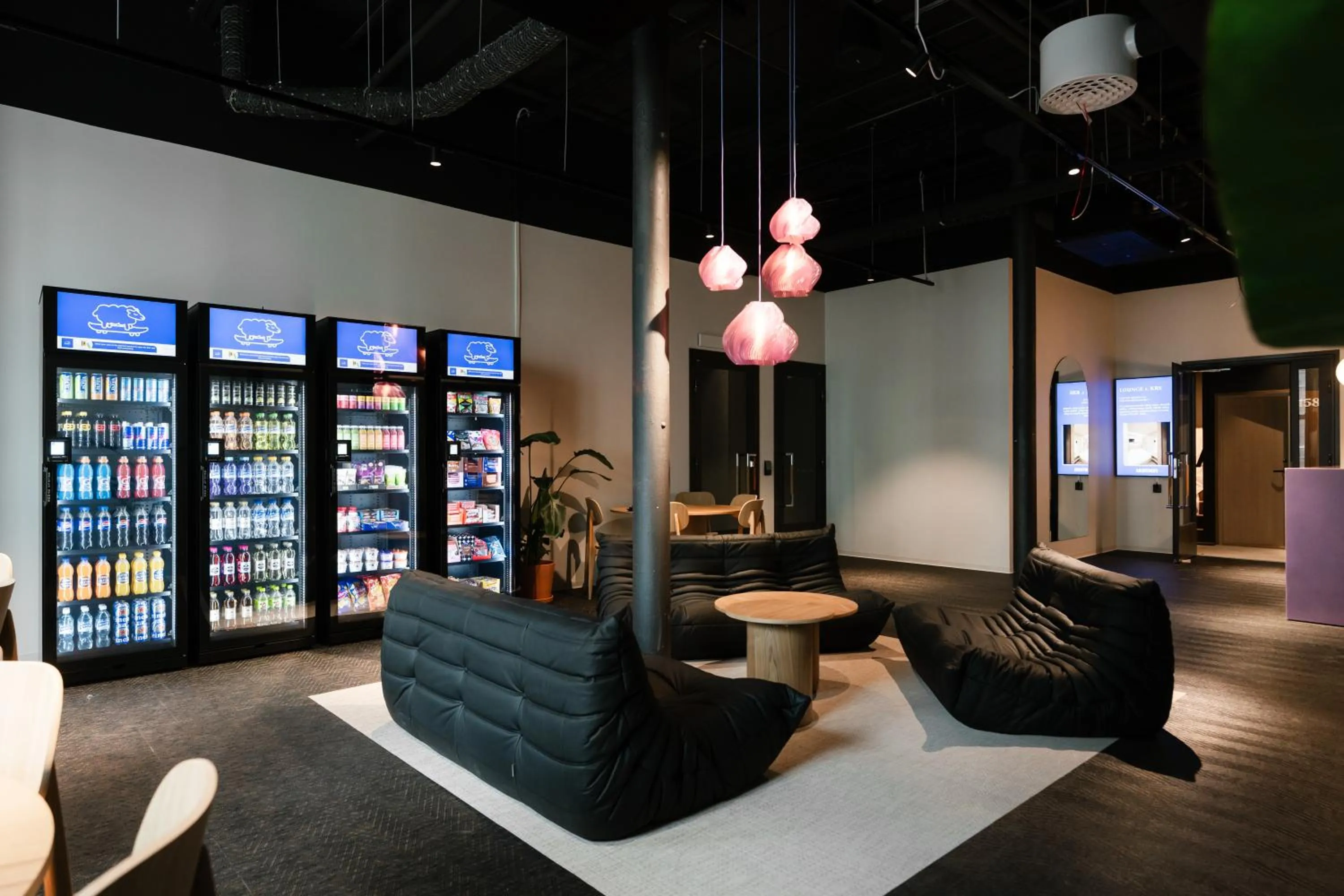 Lounge or bar in Uumen Hotels - Tampere, Finlayson