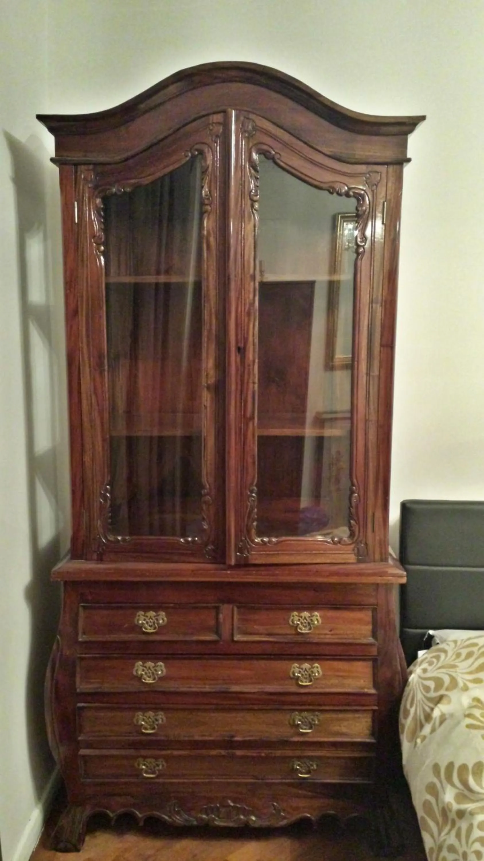 wardrobe in OYO Guest House Ellipse