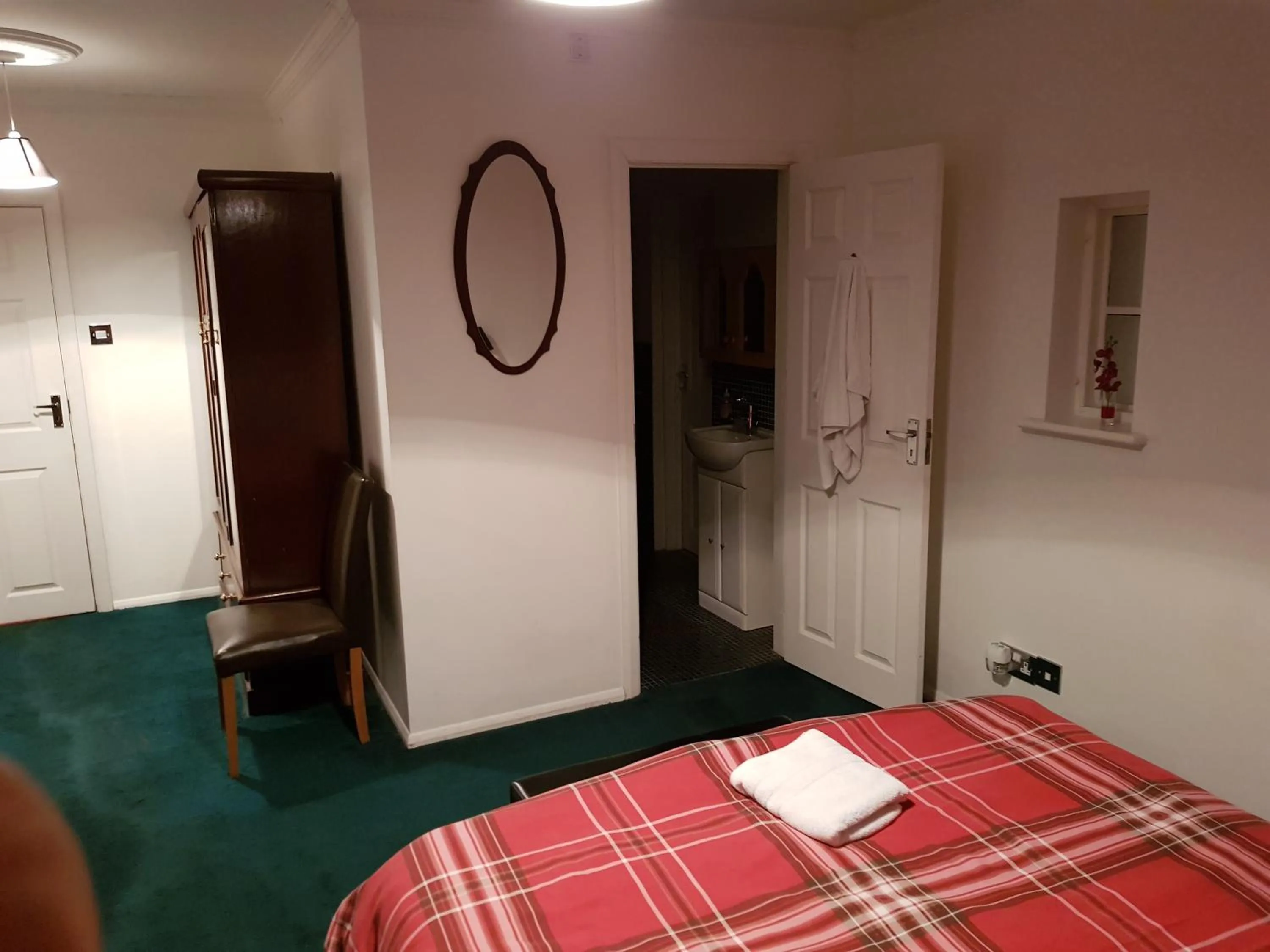 Bedroom, Bed in OYO Guest House Ellipse