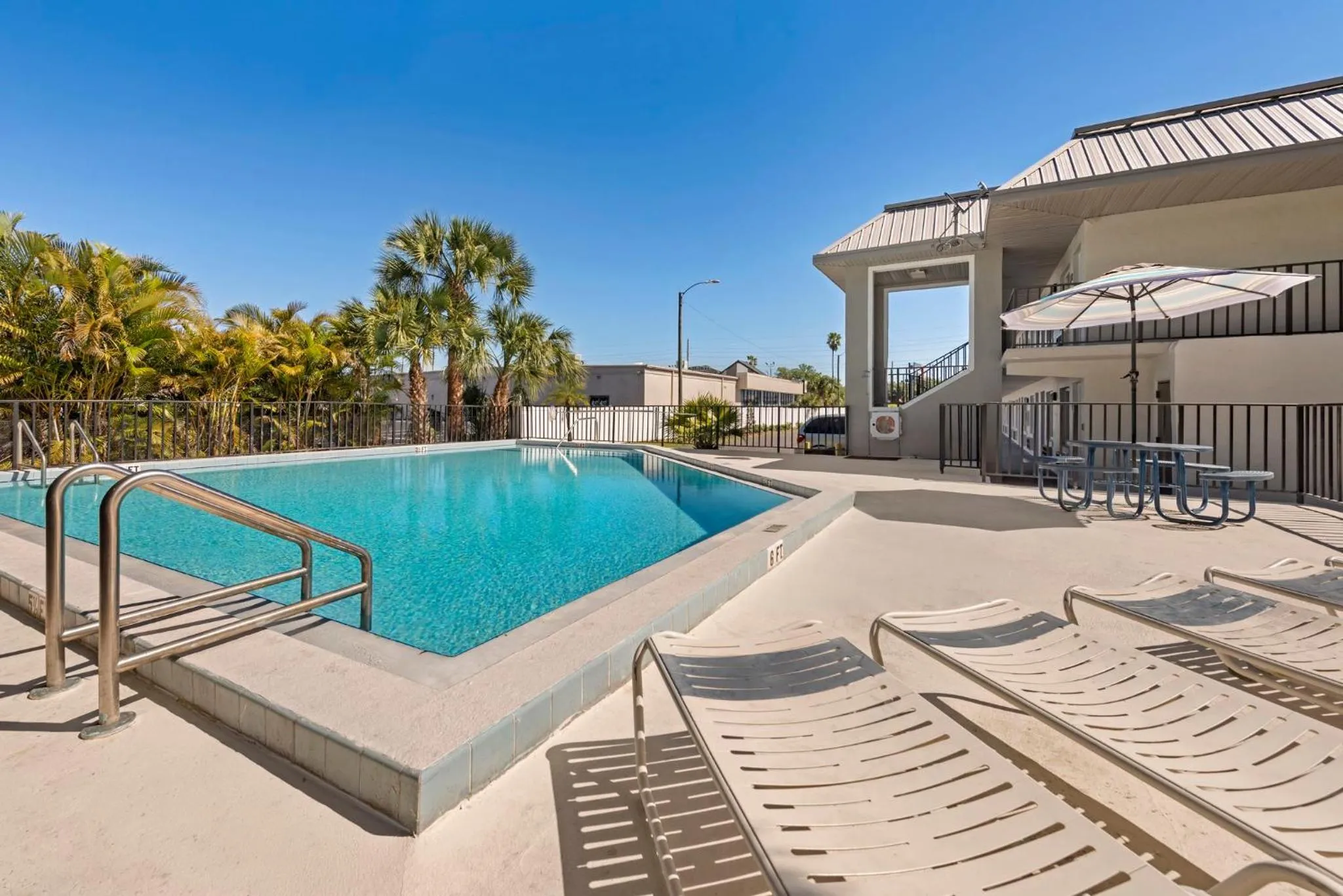 Swimming pool in Red Roof Inn Kissimmee, FL
