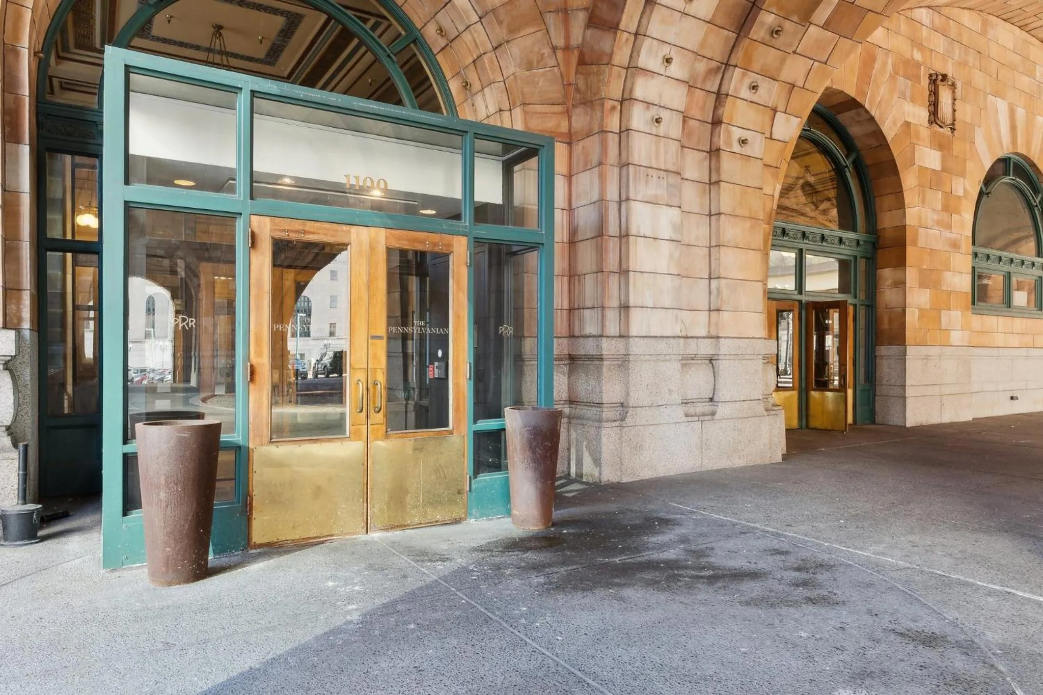 Facade/entrance in Placemakr Downtown Pittsburgh at The Pennsylvanian