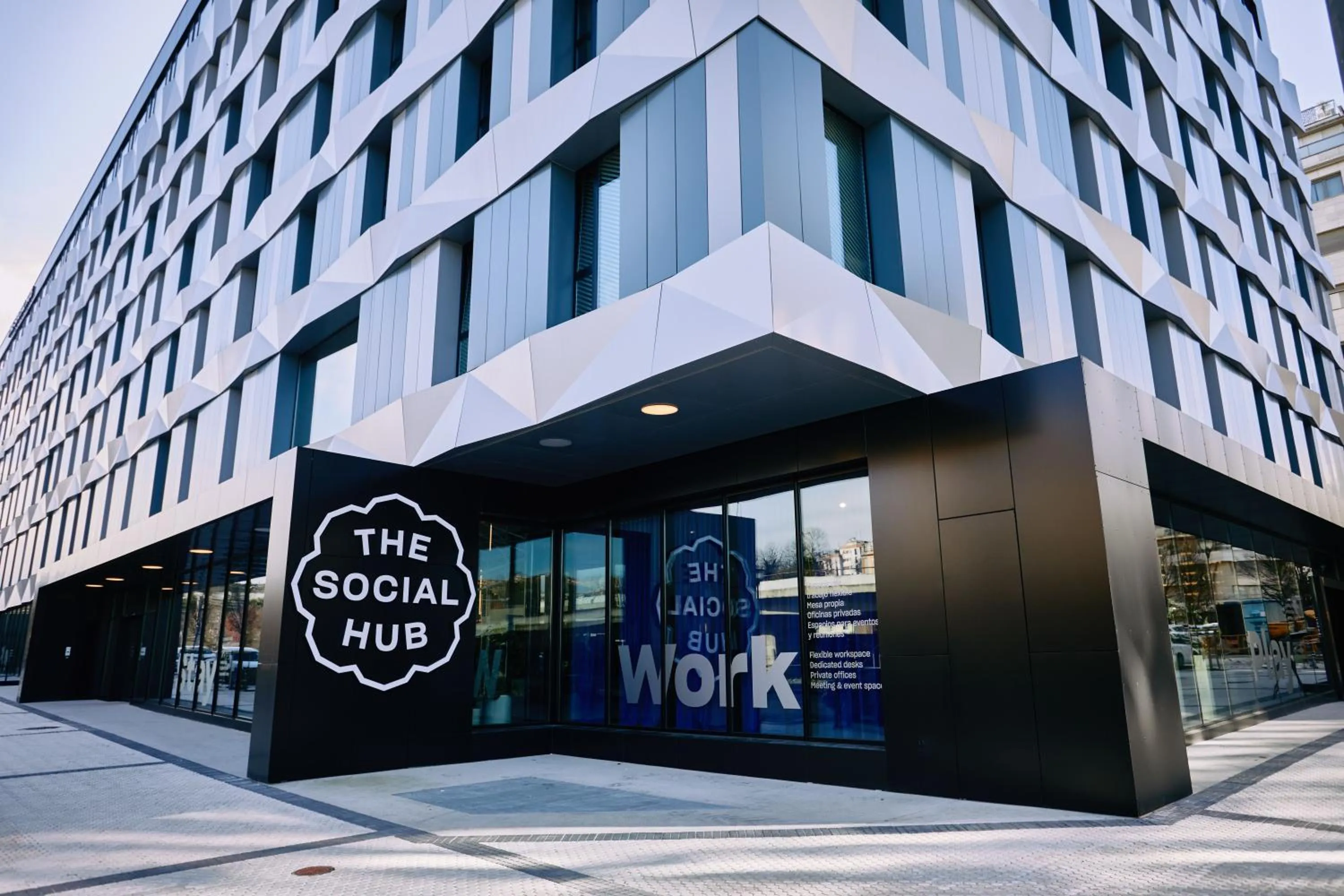 Facade/entrance in The Social Hub San Sebastian Extended Stay