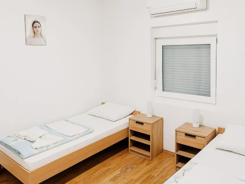 Bed in Pansion Ana Medjugorje