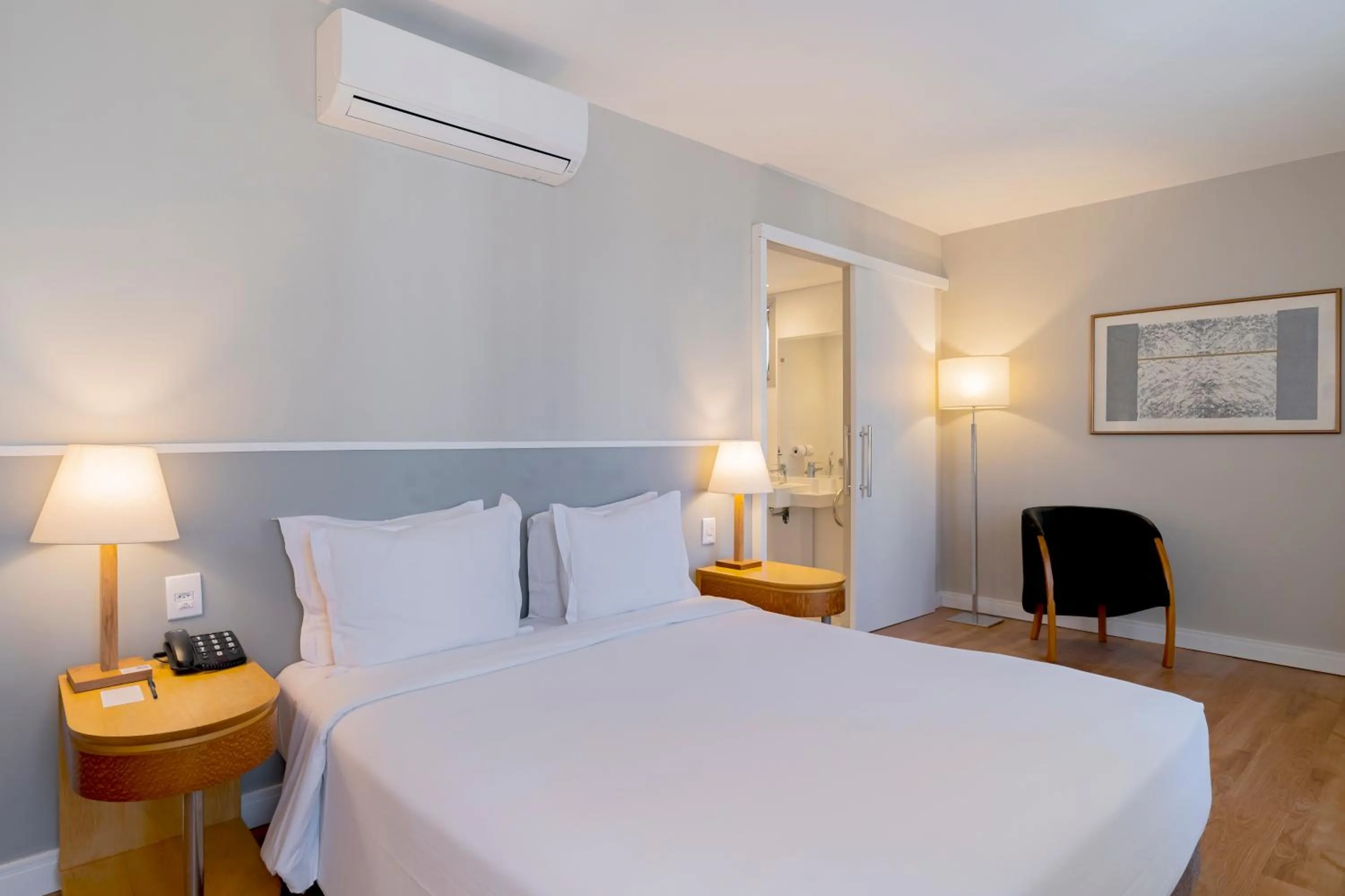 Bedroom in Pergamon SP Frei Caneca by Accor