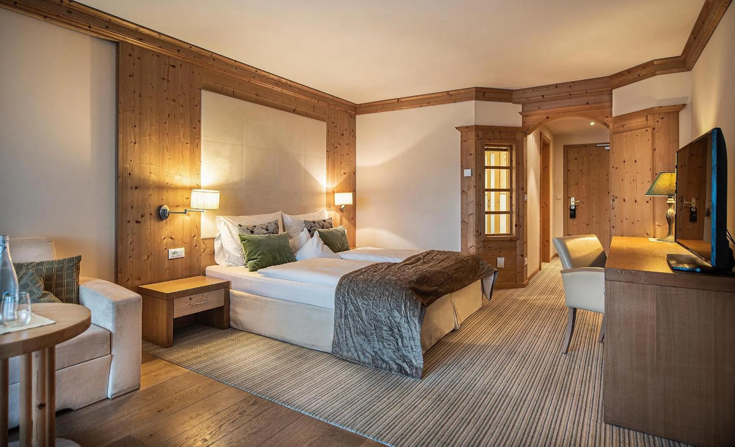 Photo of the whole room, Bed in Taubers Unterwirt Aktiv & Vitalhotel