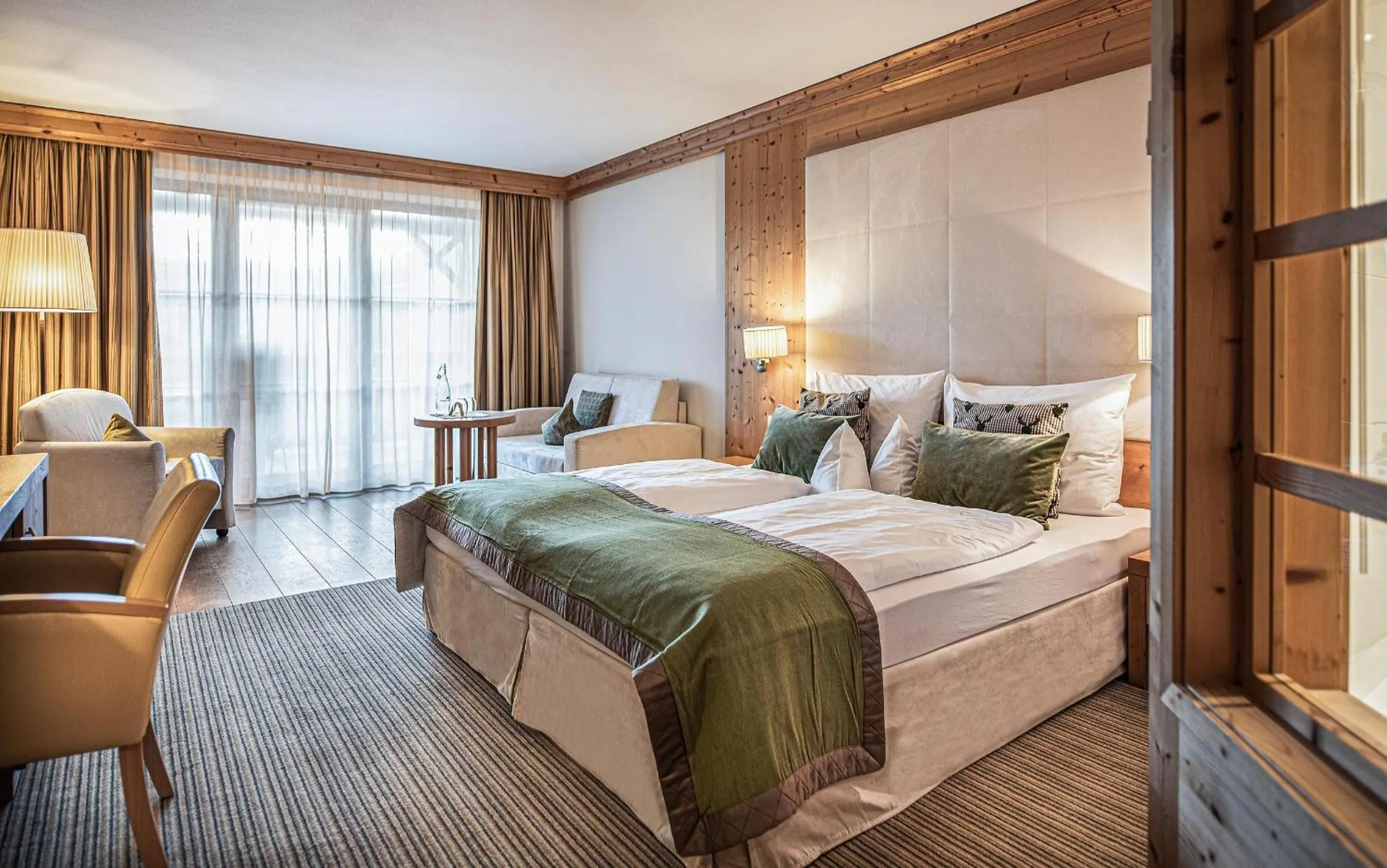 Photo of the whole room, Bed in Taubers Unterwirt Aktiv & Vitalhotel