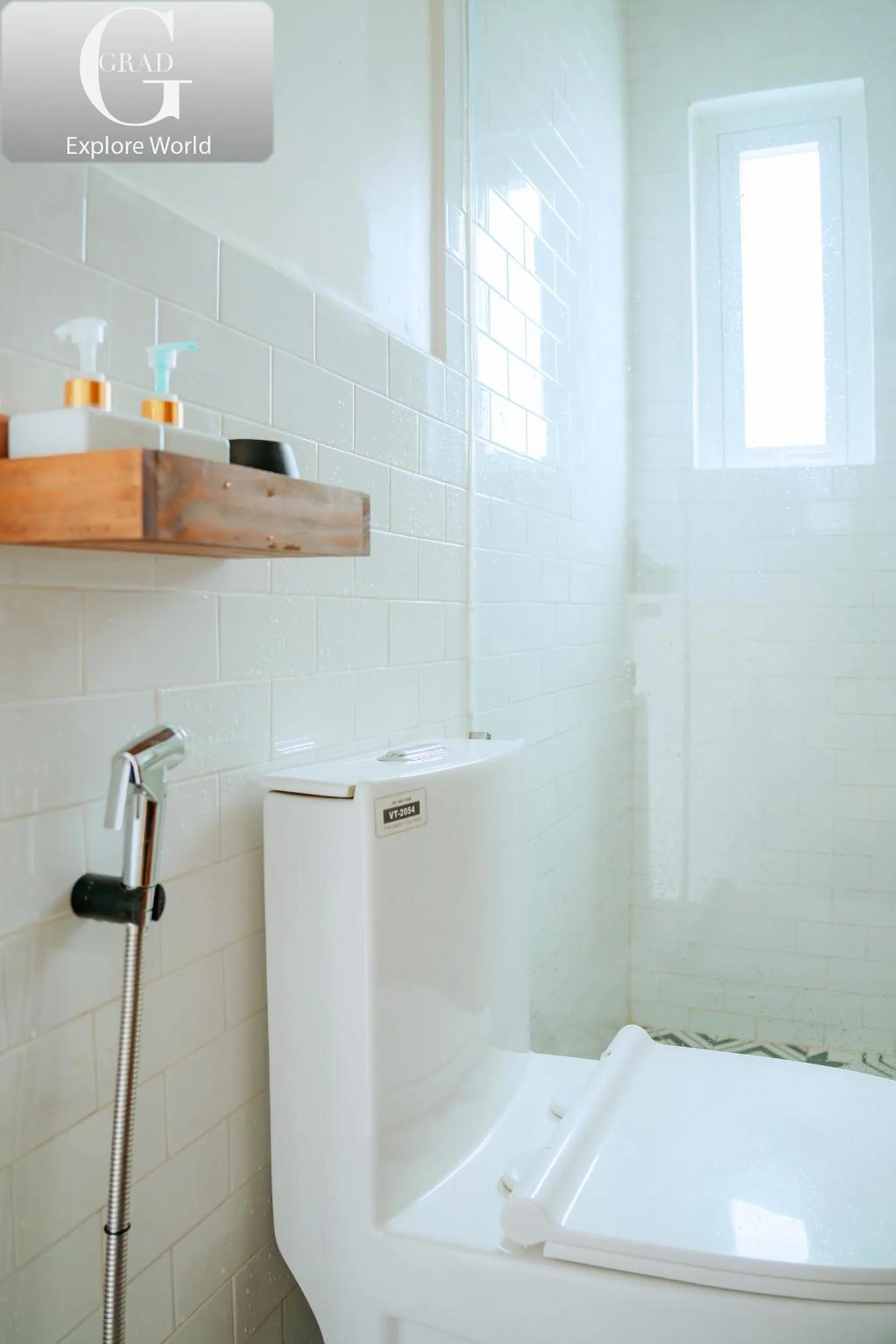 Bathroom in Hoang Yen Villa & Coffee