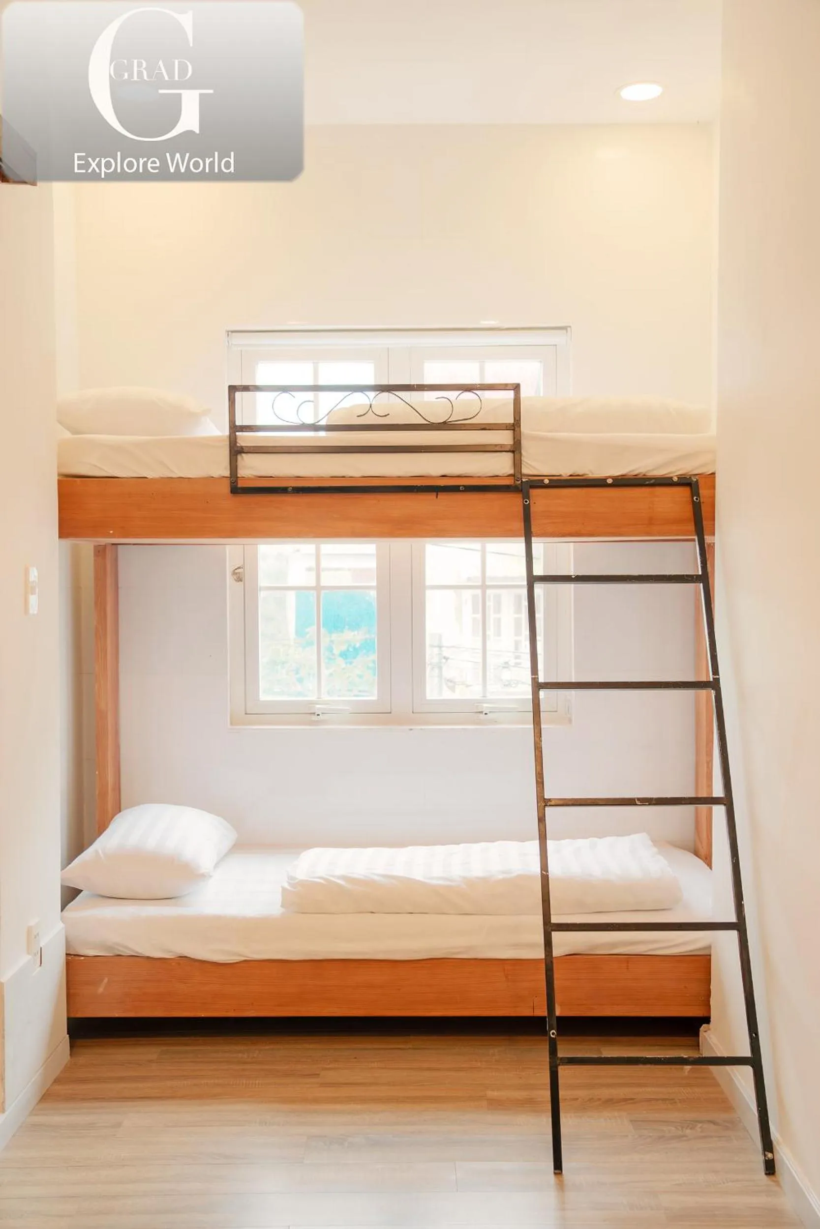 Photo of the whole room, Bed in Hoang Yen Villa & Coffee