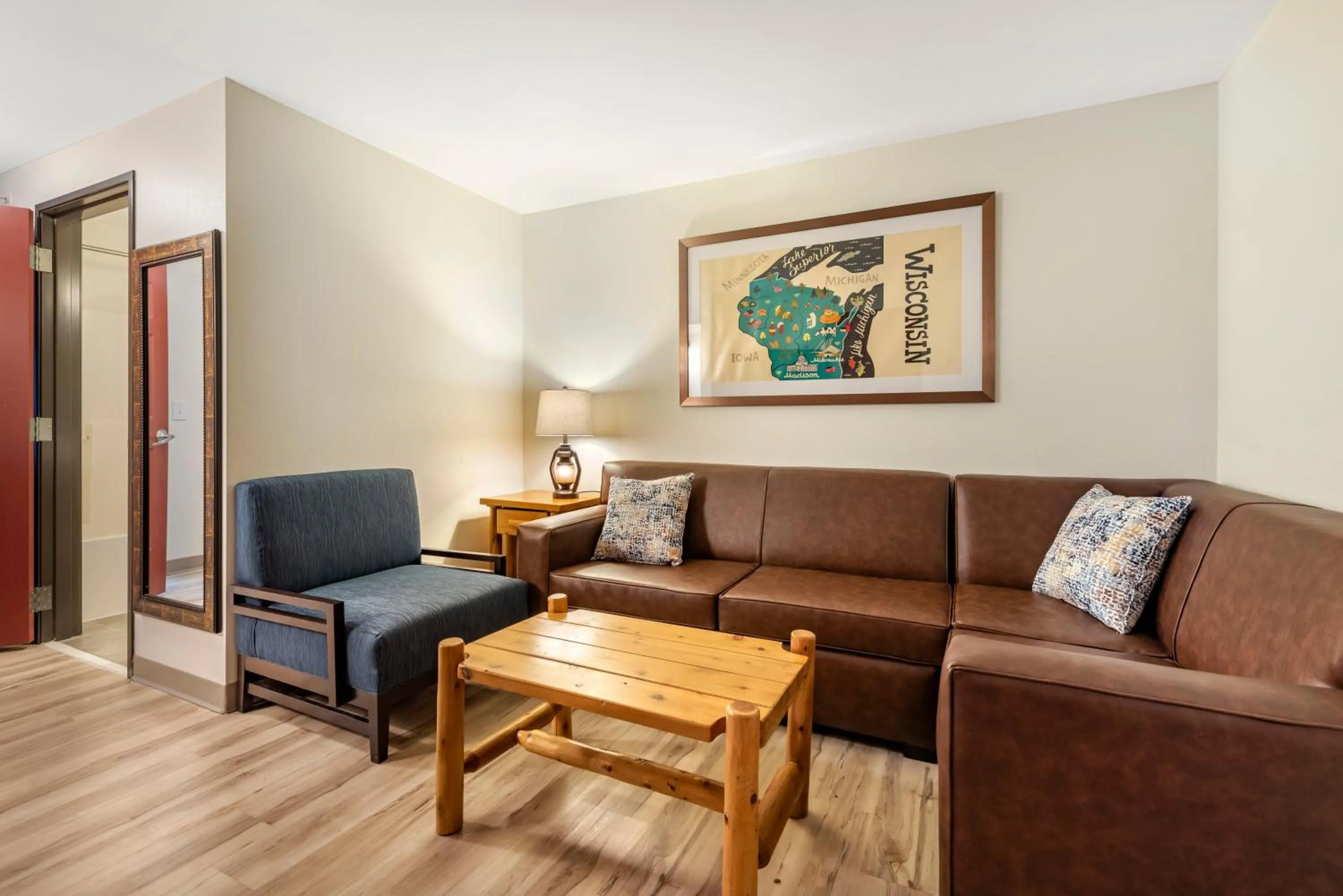 Living room in Three Bears Resort Waterpark Near Tomah Ascend Collection
