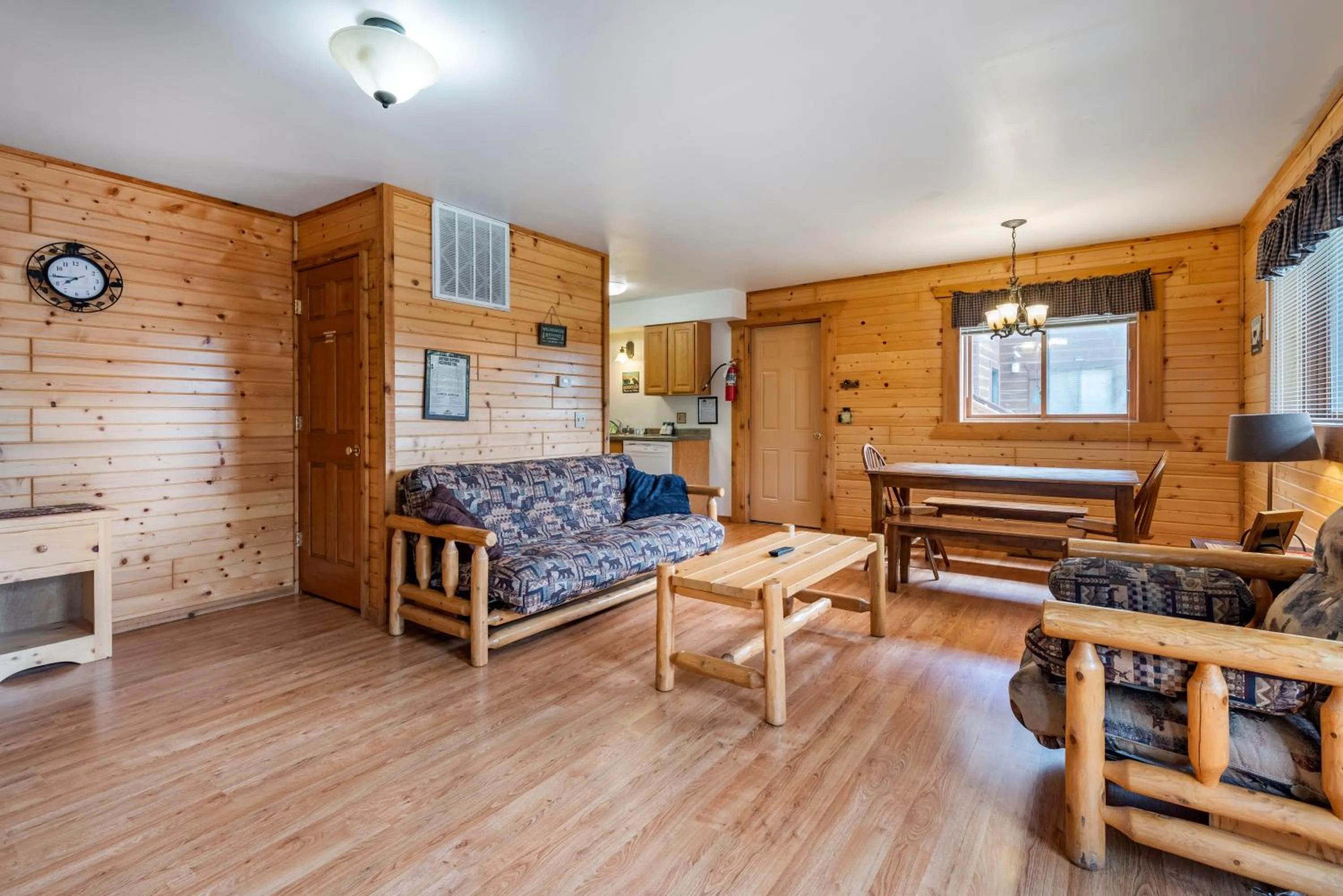 TV and multimedia in Three Bears Resort Waterpark Near Tomah Ascend Collection