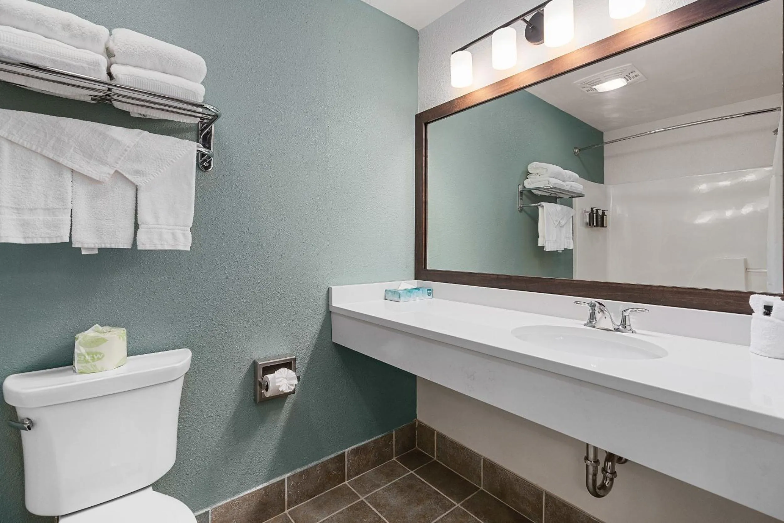 Shower in Three Bears Resort Waterpark Near Tomah Ascend Collection