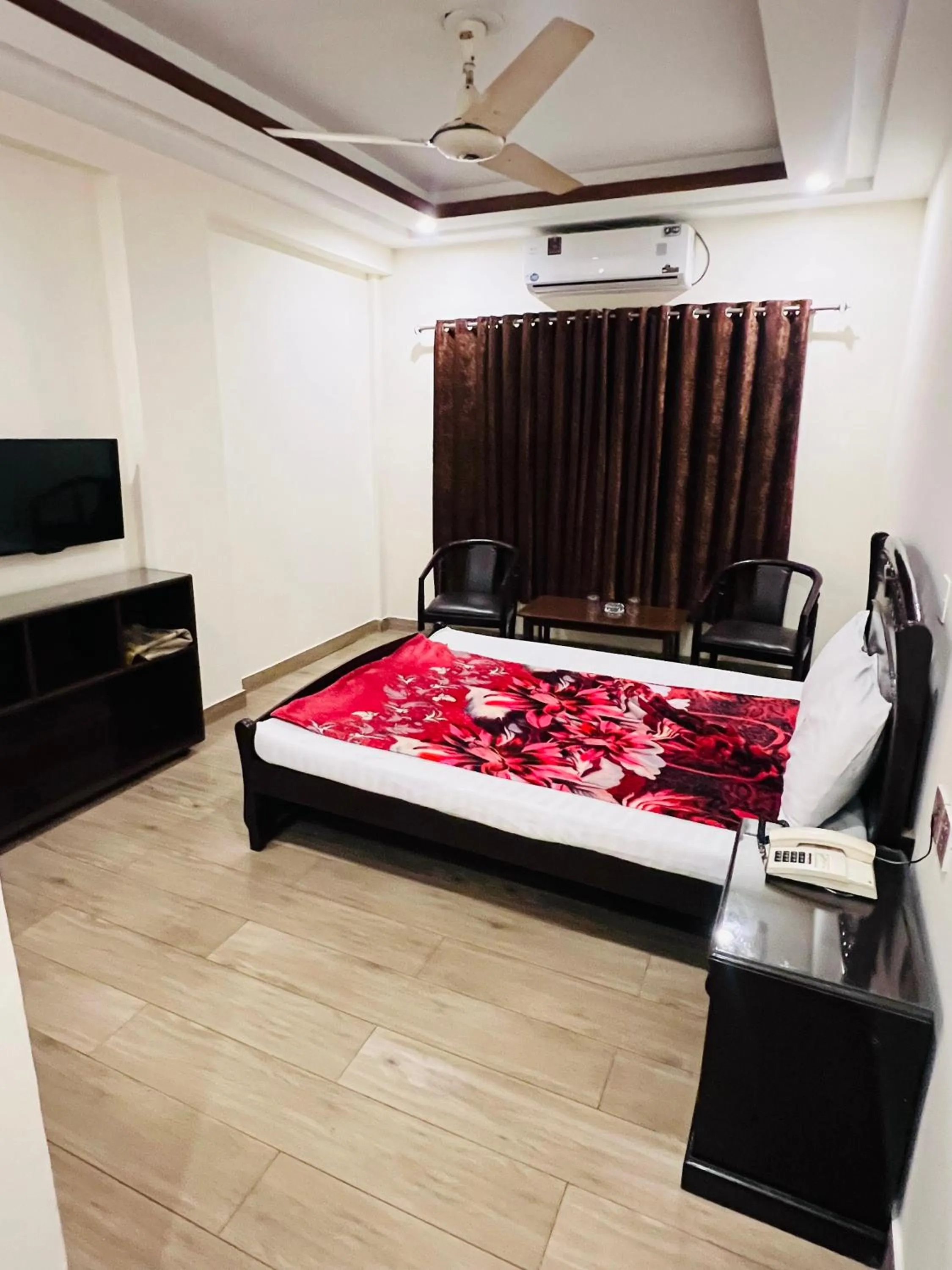 Bed in Citymax Hotel