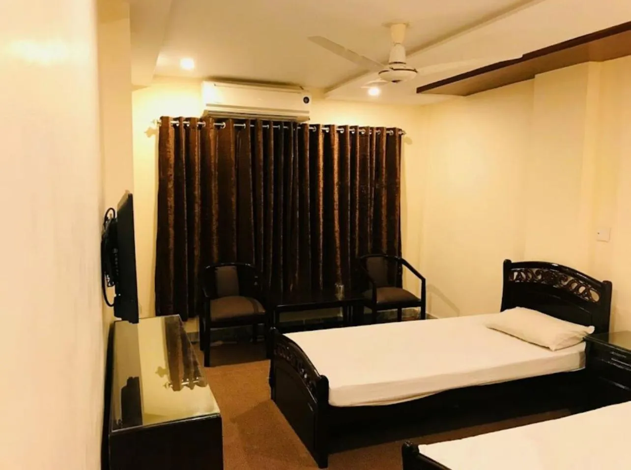 Bed in Citymax Hotel