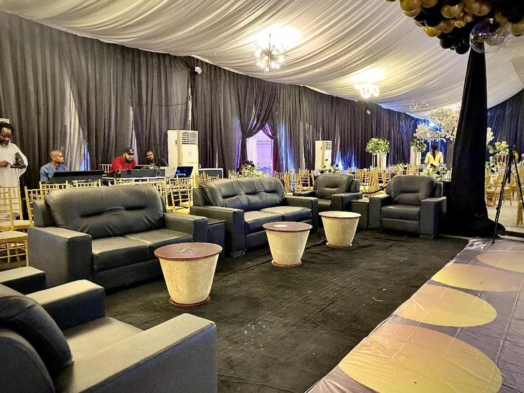 Bolton White Residence