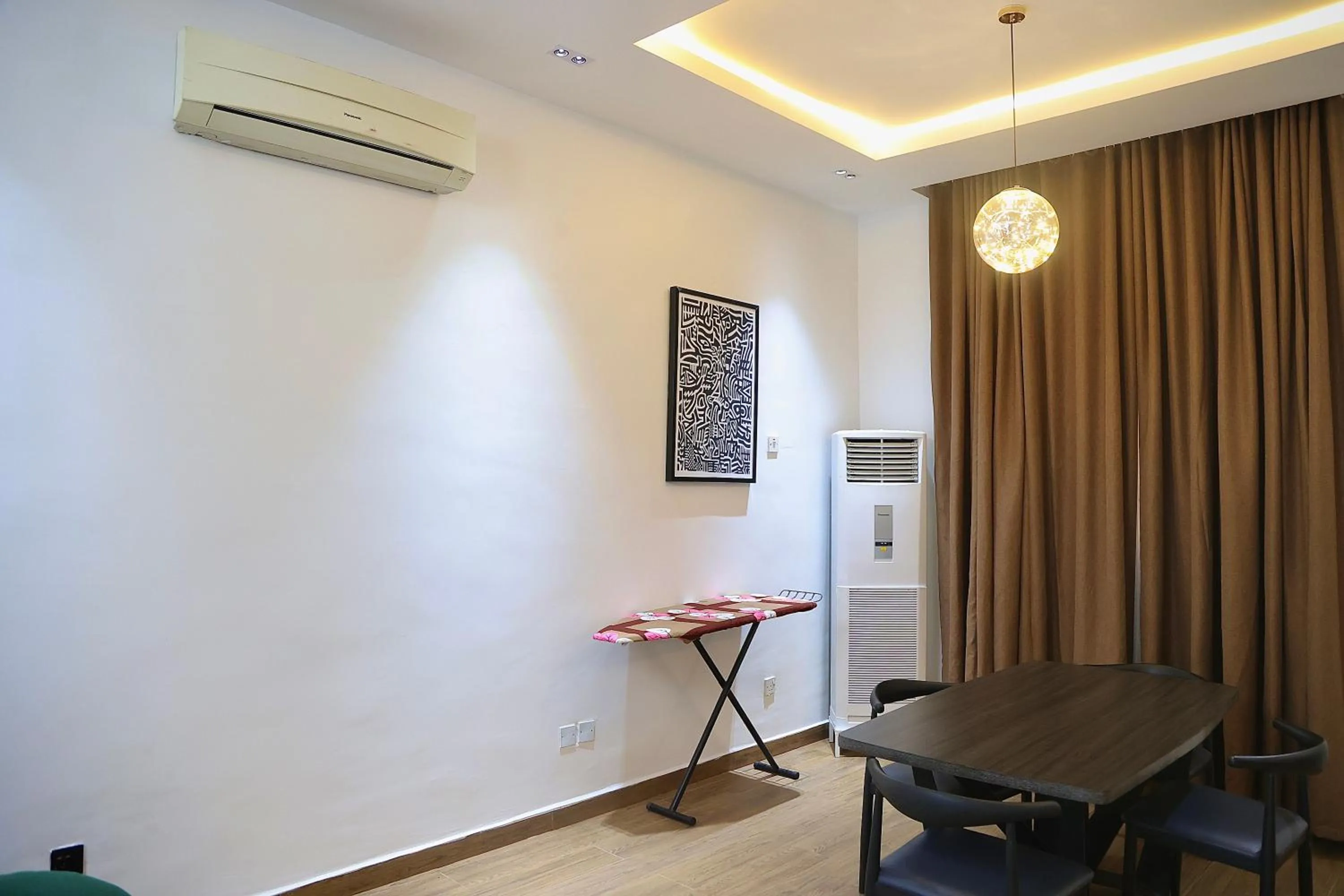 Bolton White Residence