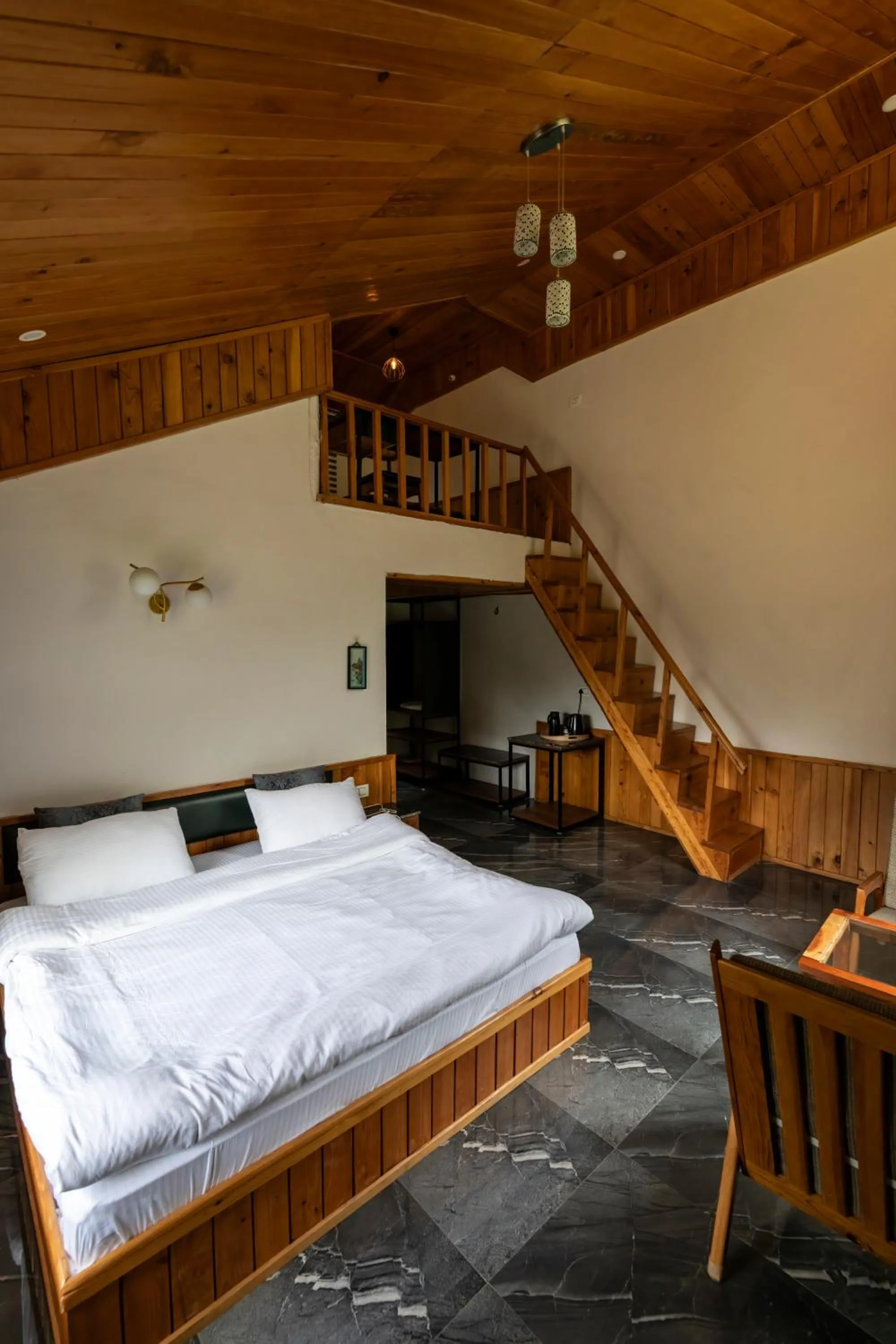 Bed in Eden Stay & Cafe
