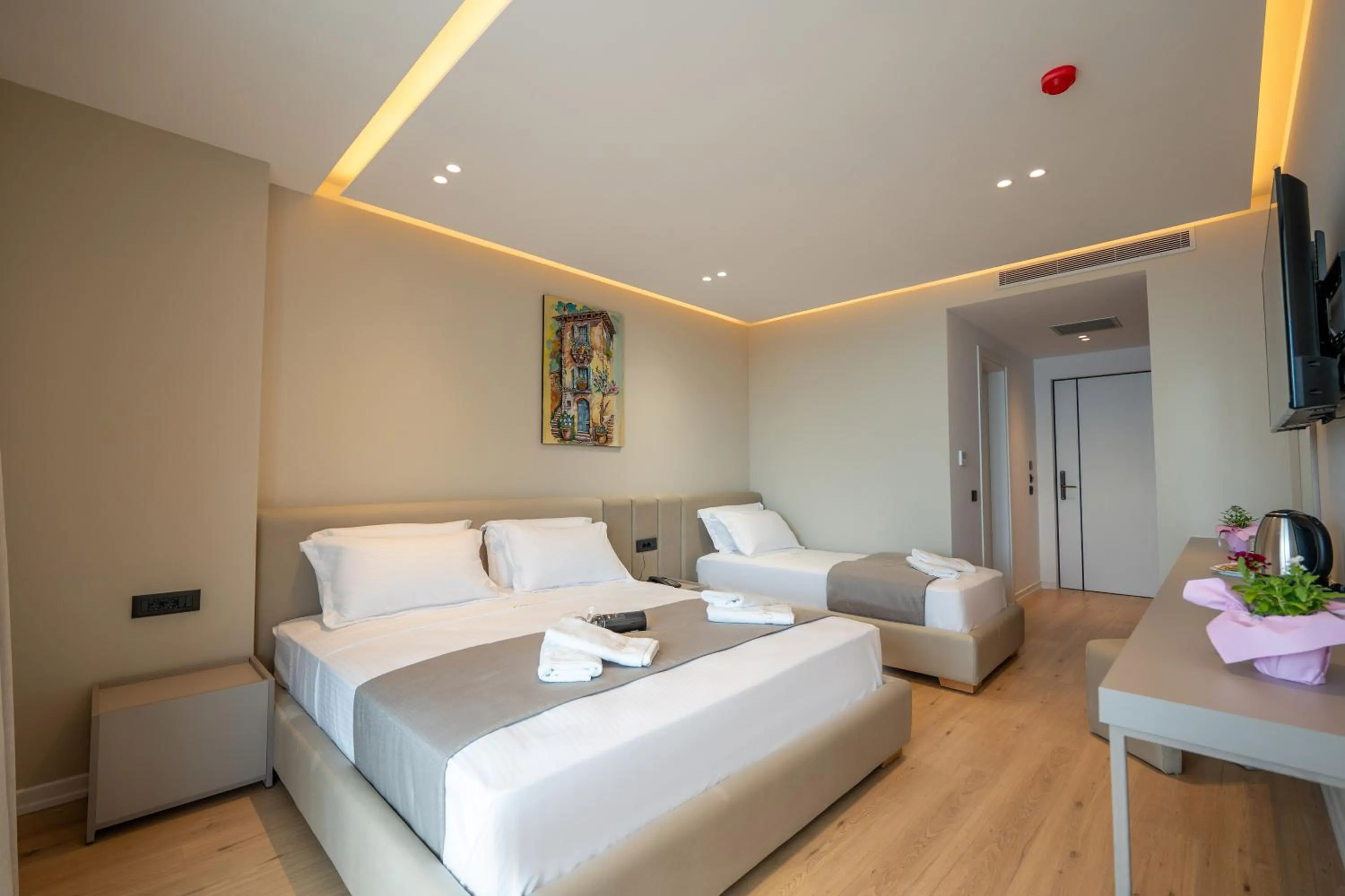 TV and multimedia, Bed in Jako Premium Hotel