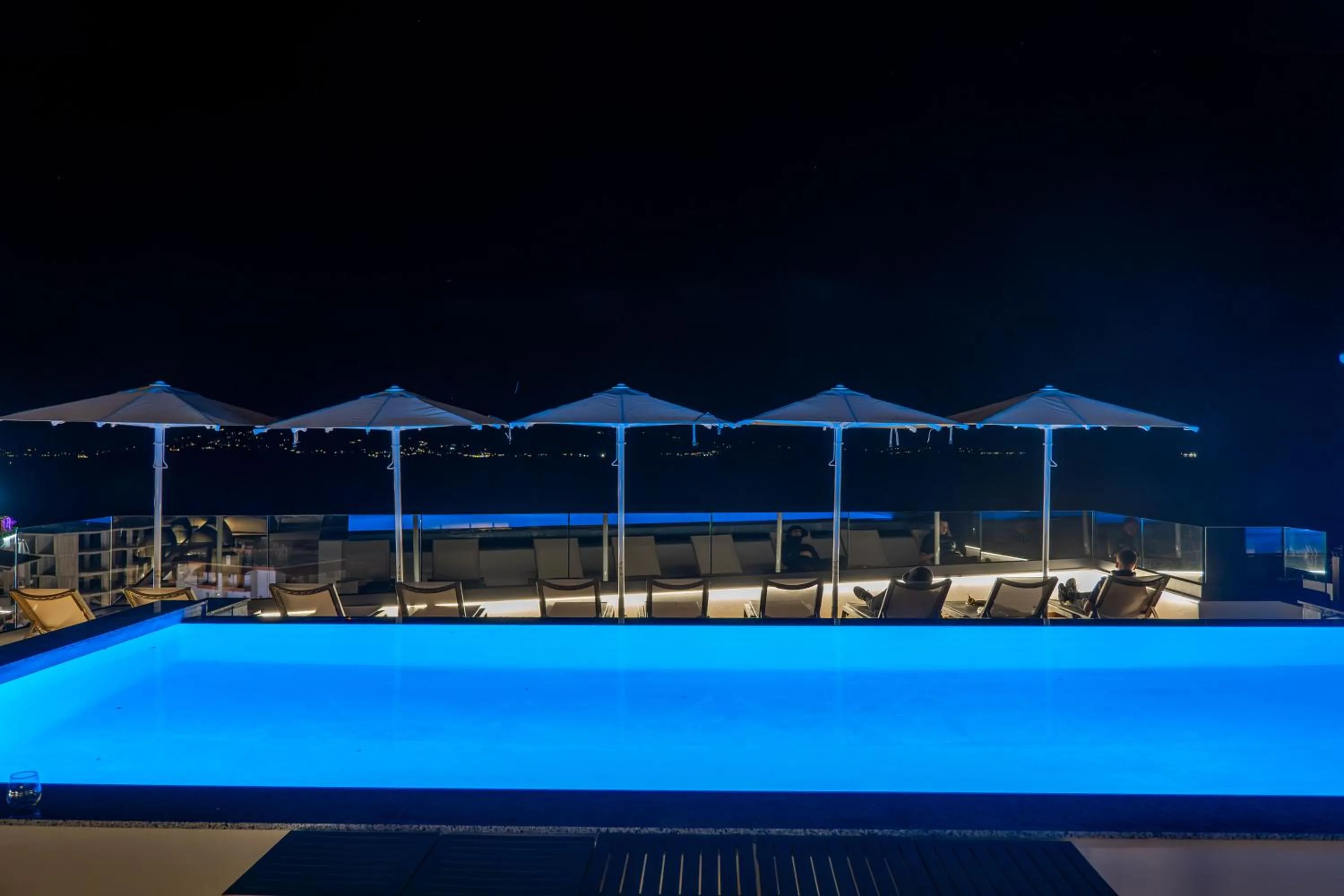 Swimming pool in Jako Premium Hotel