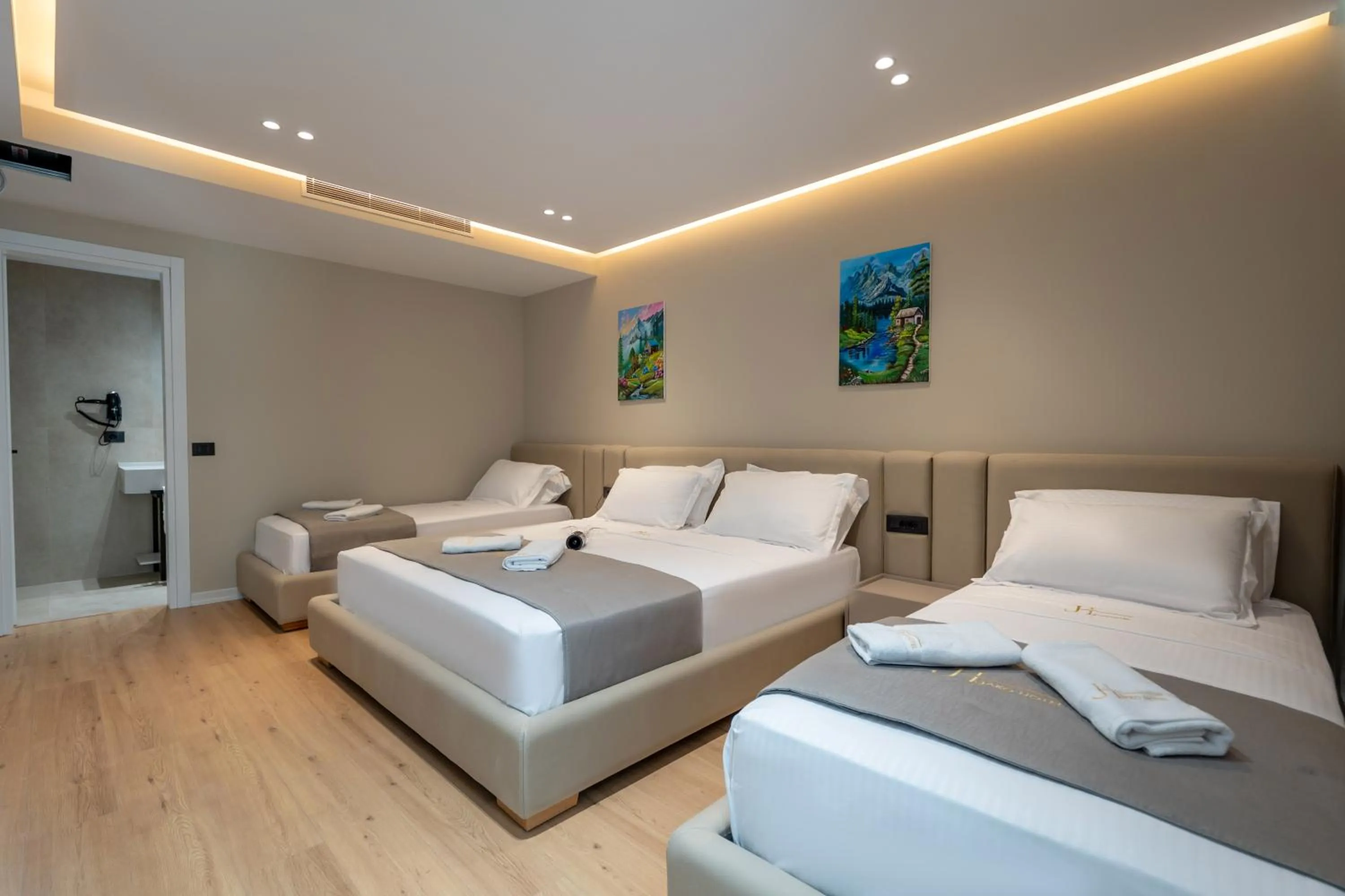 Bed in Jako Premium Hotel