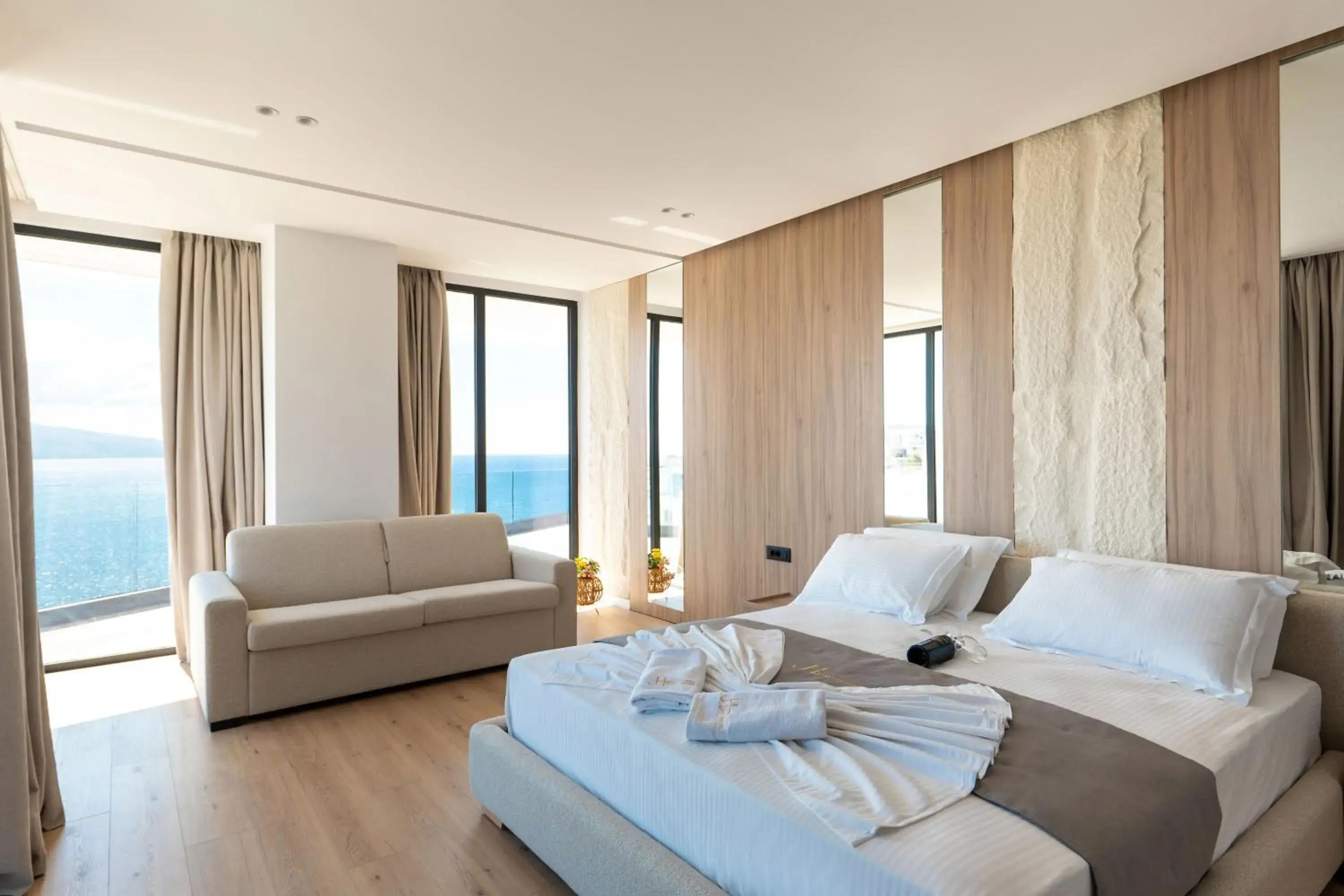 Superior Triple Room with Sea View in Jako Premium Hotel Superior Triple Room with Sea View in Jako Premium Hotel