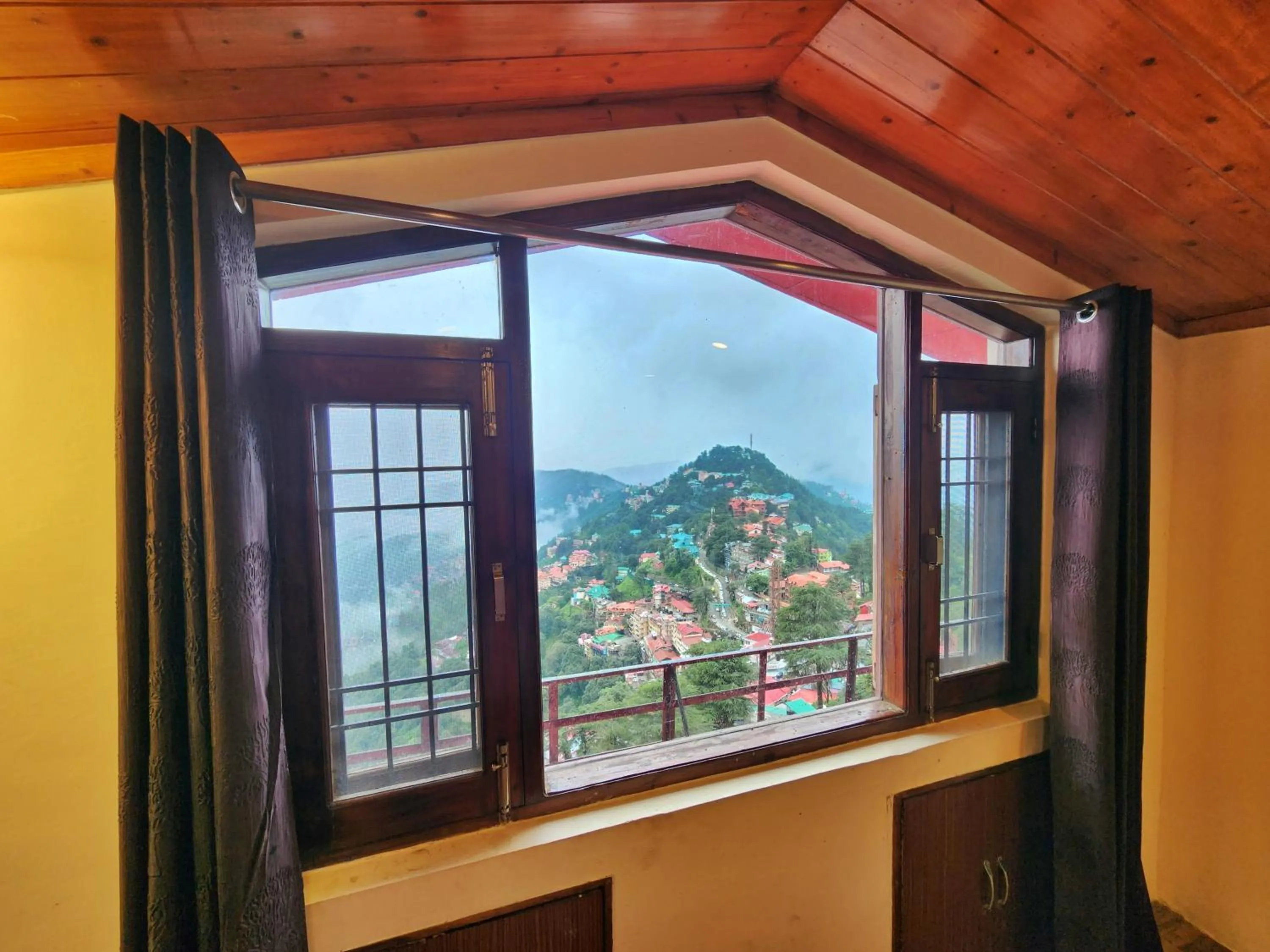 Florence B&B Near Mall Road - Amazing Valley View