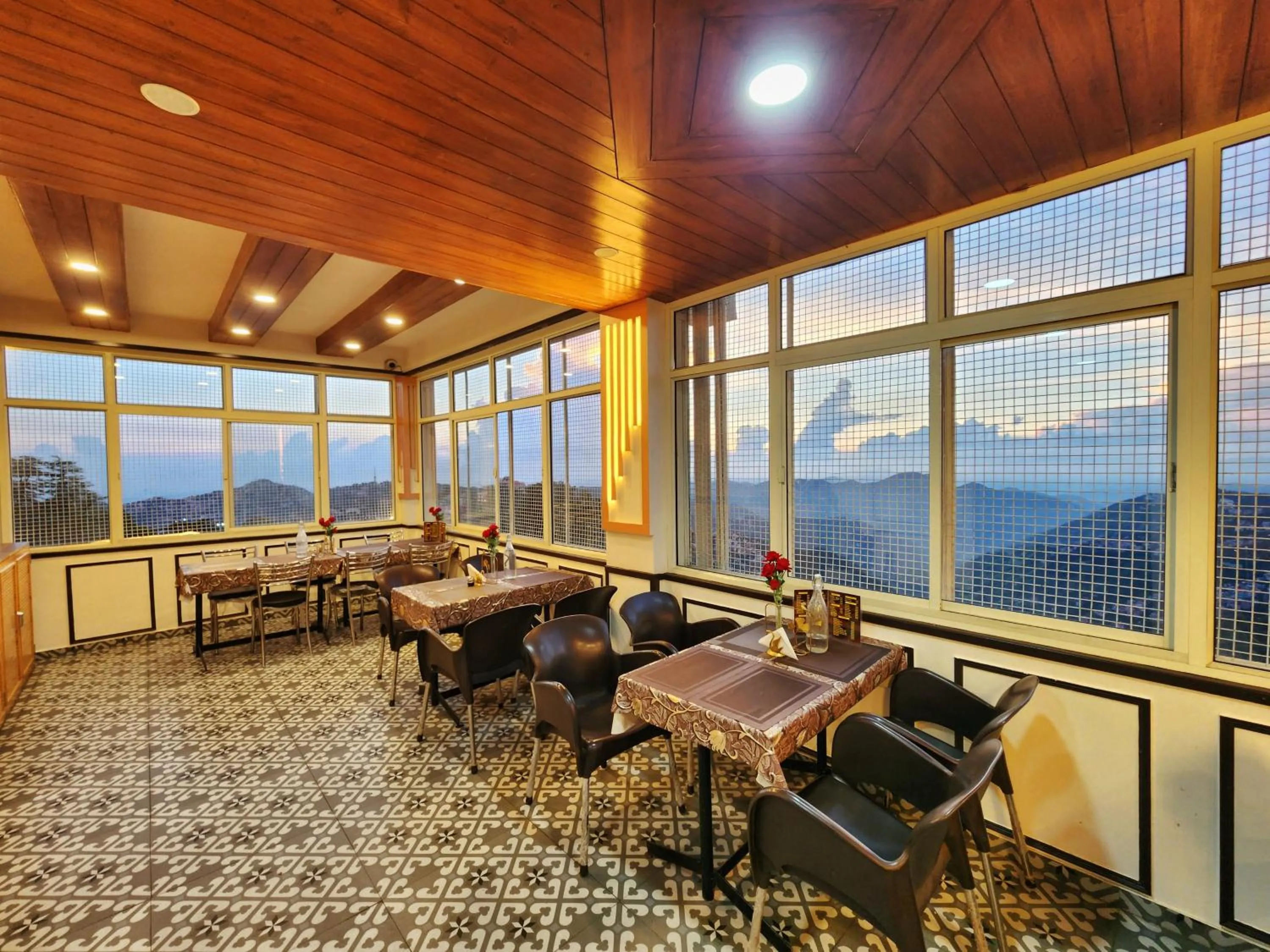 Breakfast in Florence B&B Near Mall Road - Amazing Valley View