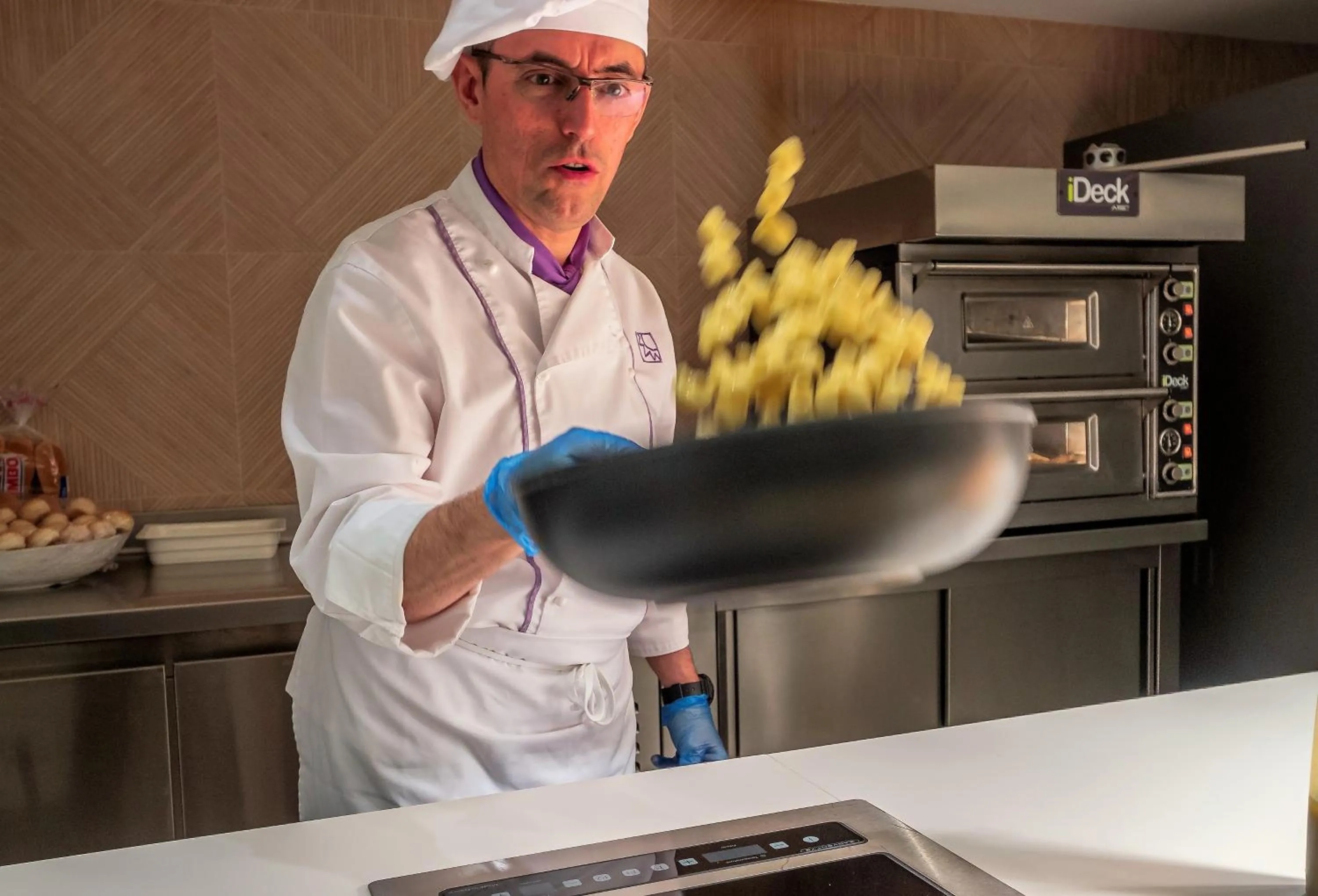 Restaurant/places to eat in Golden Port Salou & Spa