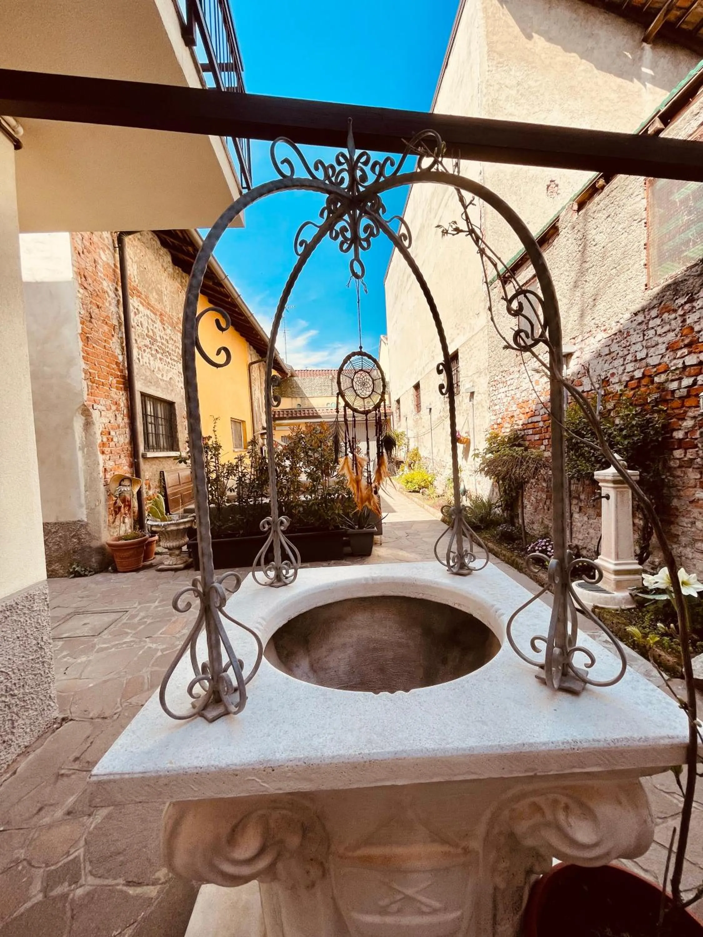 B&B Corte sul Naviglio CIN I T 0 1 5 0 7 0 C 1 3 X U I L Q C V