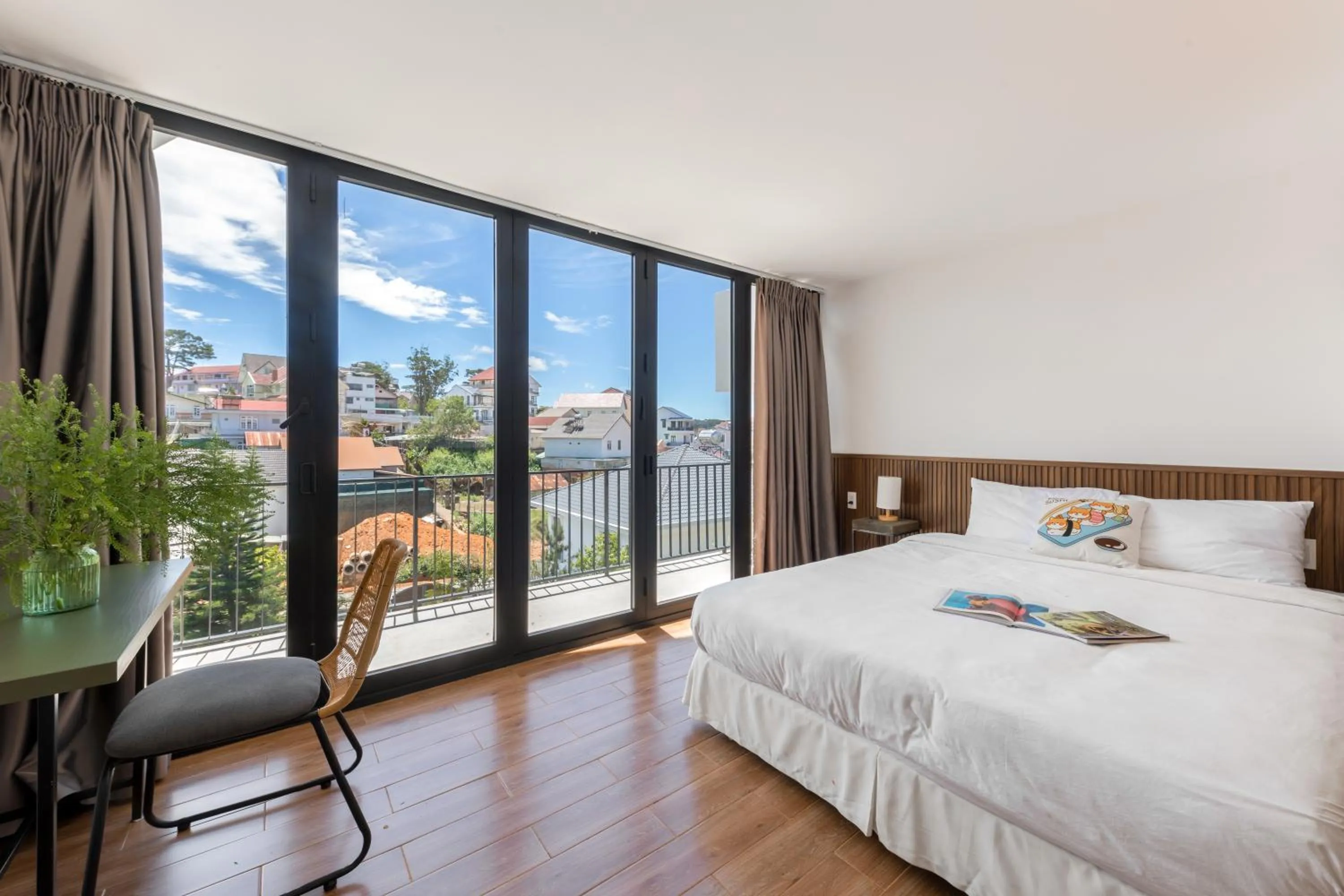 View (from property/room), Bed in D'Mai Xanh Boutique Hotel Da Lat