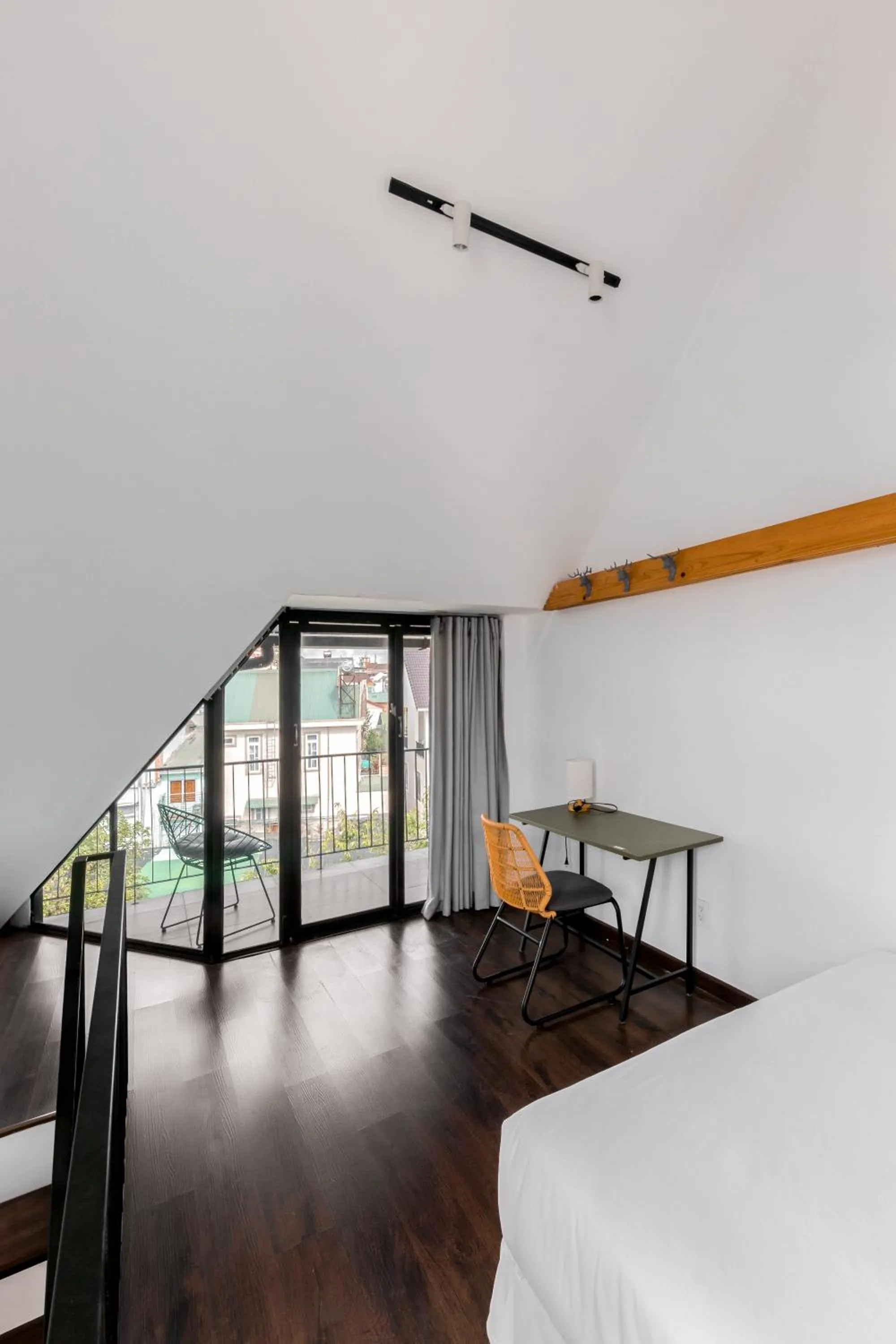 Seating area, Bed in D'Mai Xanh Boutique Hotel Da Lat