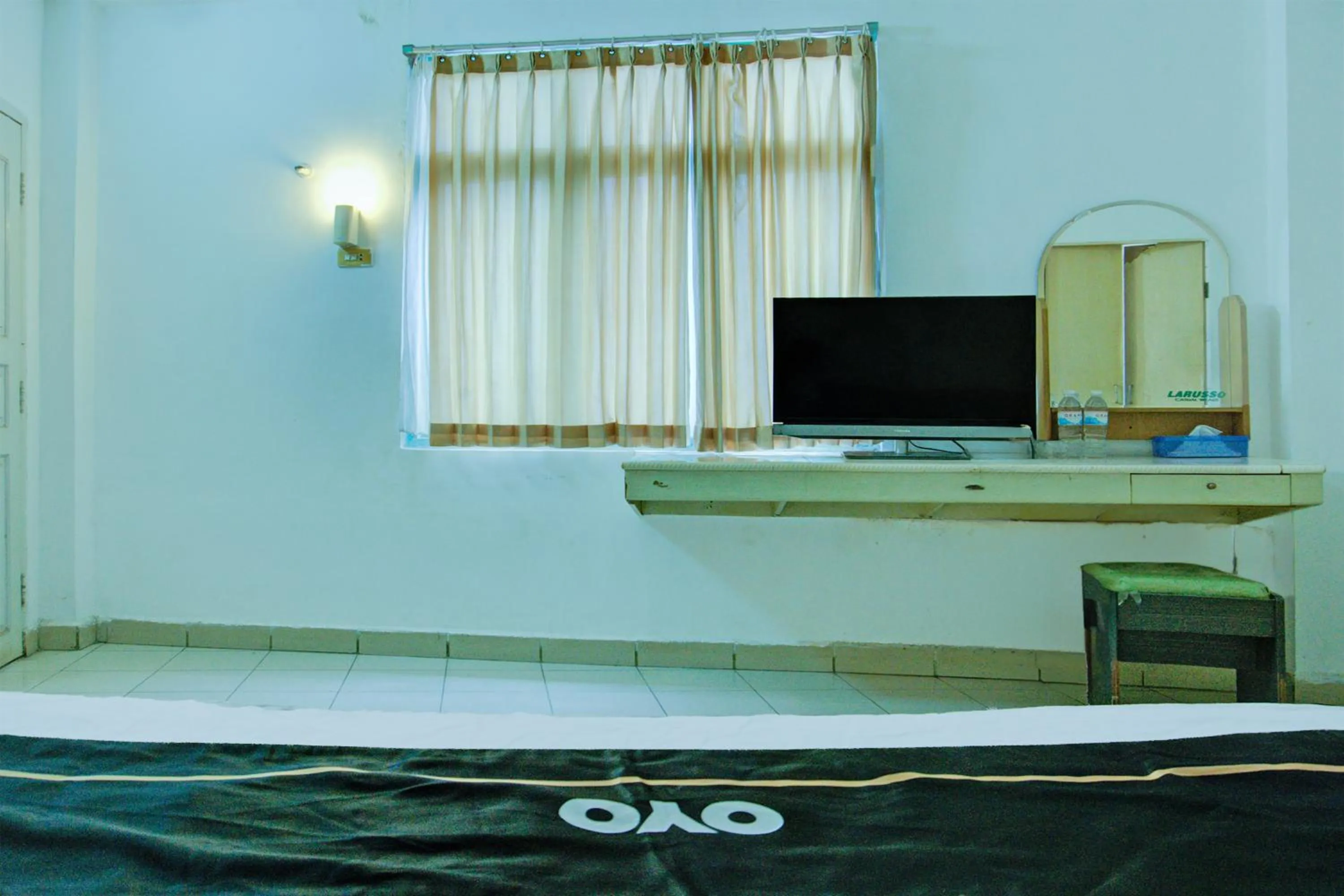 Bedroom in Townhouse Oak Palembang Near Jembatan Ampera Formerly Azzura Hotel