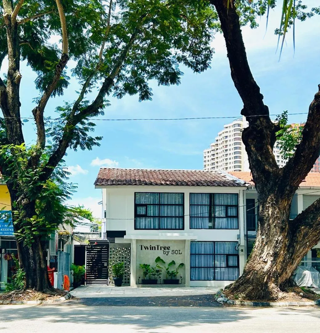 Property building in TwinTree Kelawai