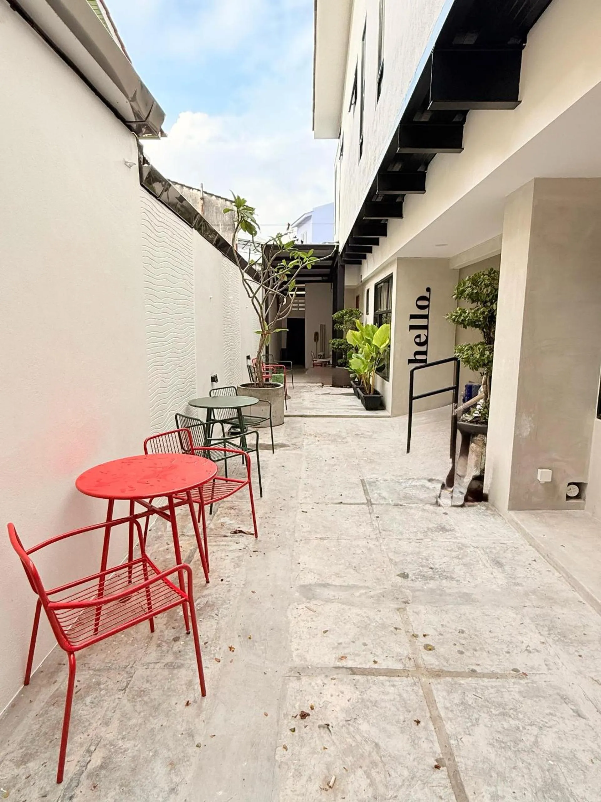 Property building in TwinTree Kelawai