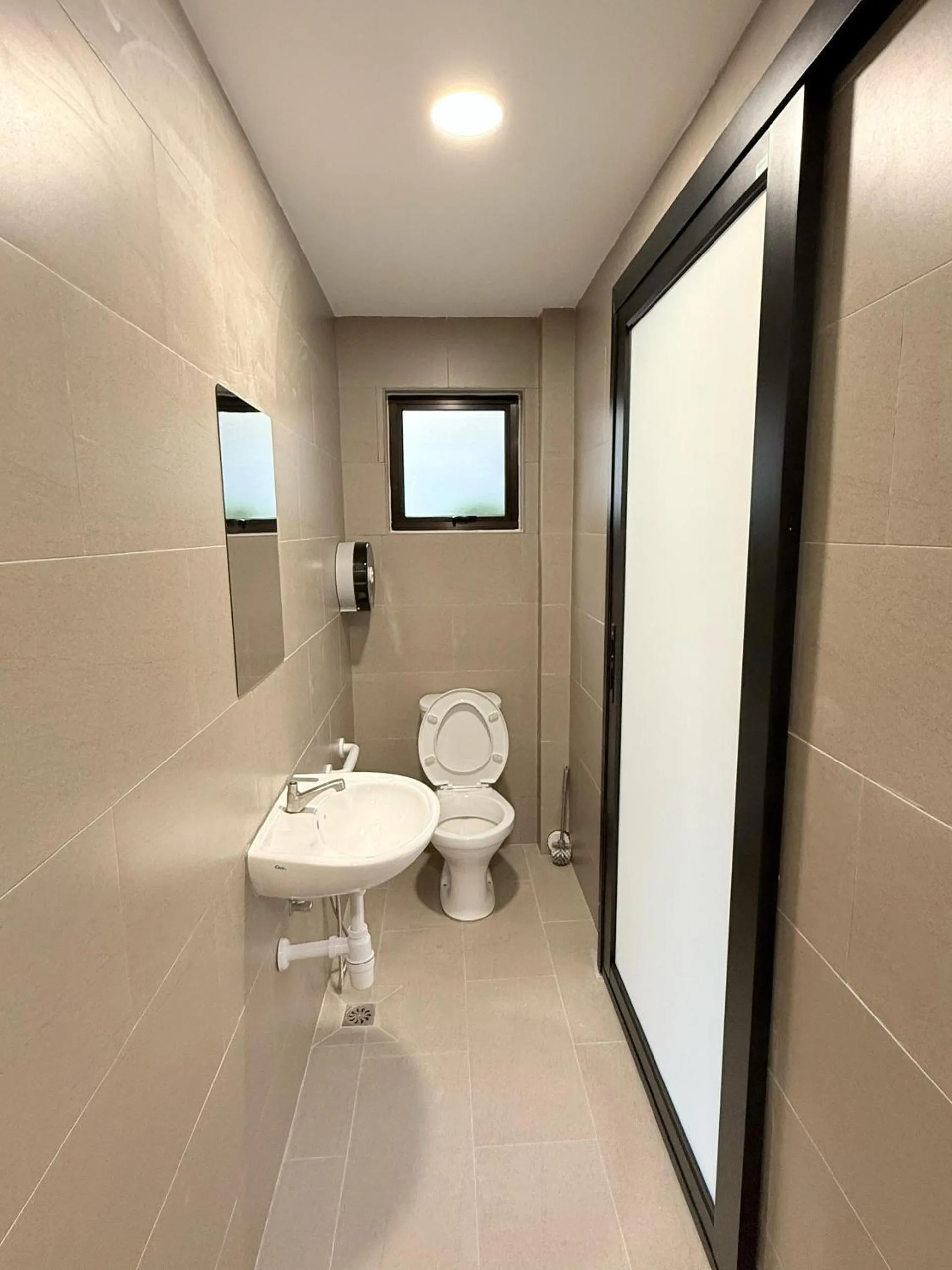 Toilet in TwinTree Kelawai