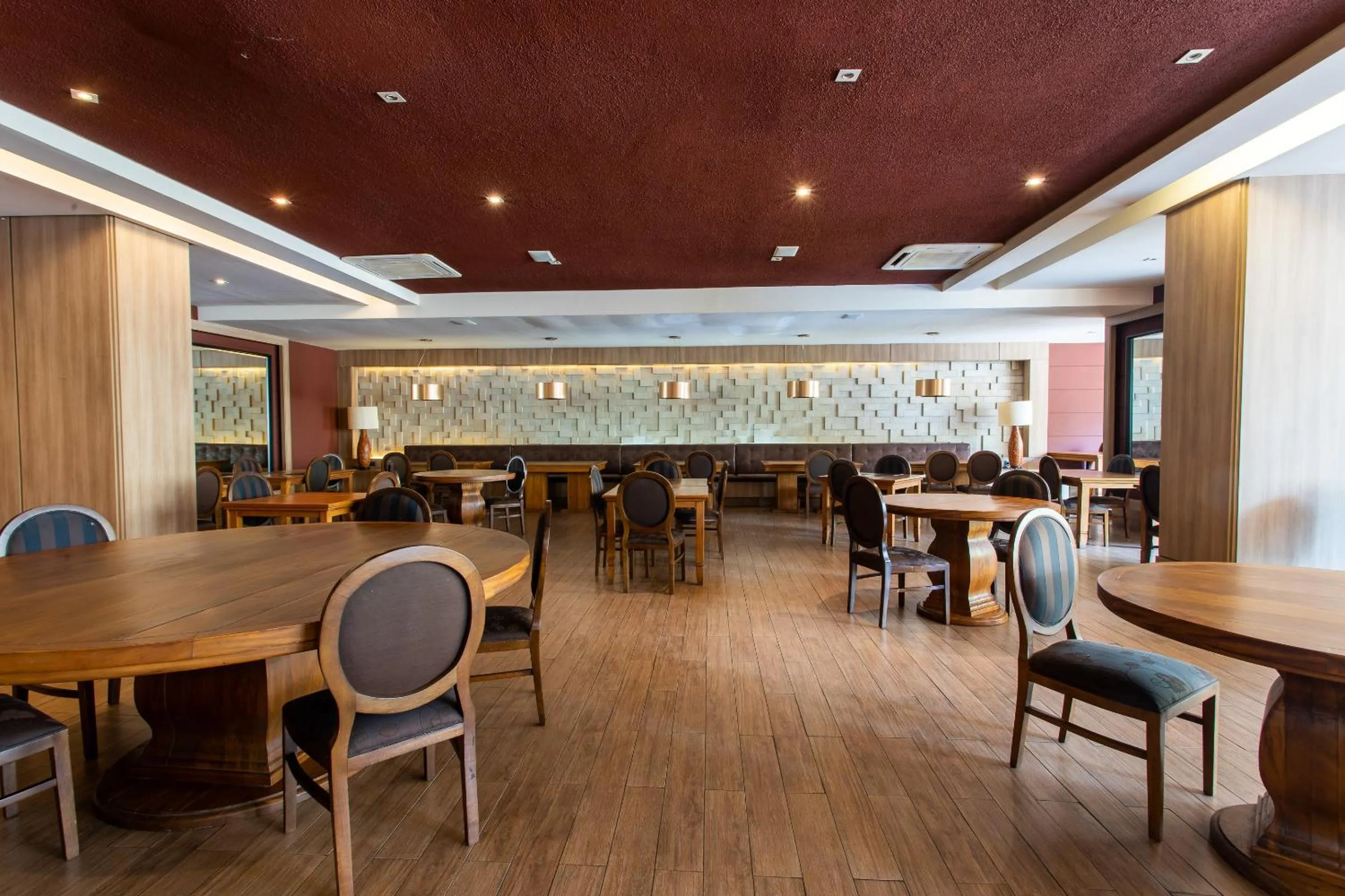 Restaurant/places to eat in Gran Villagio Hotel SP by Castelo Itaipava