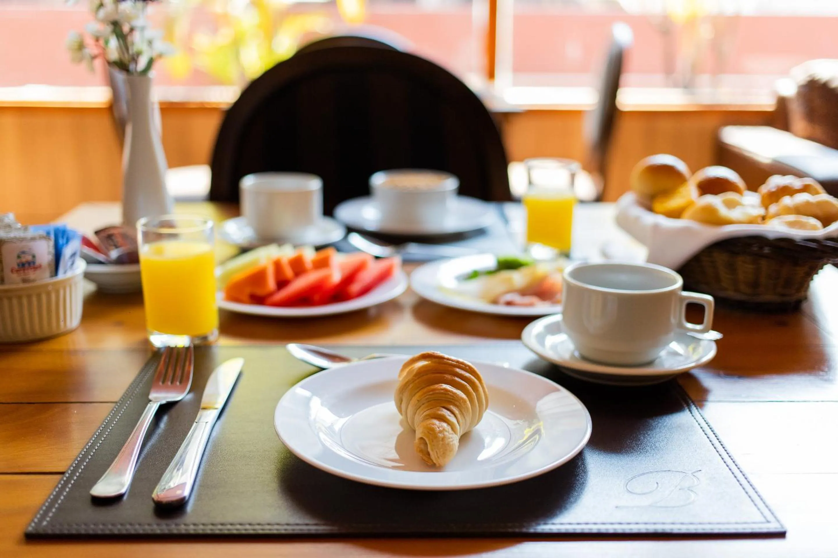 Buffet breakfast in Gran Villagio Hotel SP by Castelo Itaipava