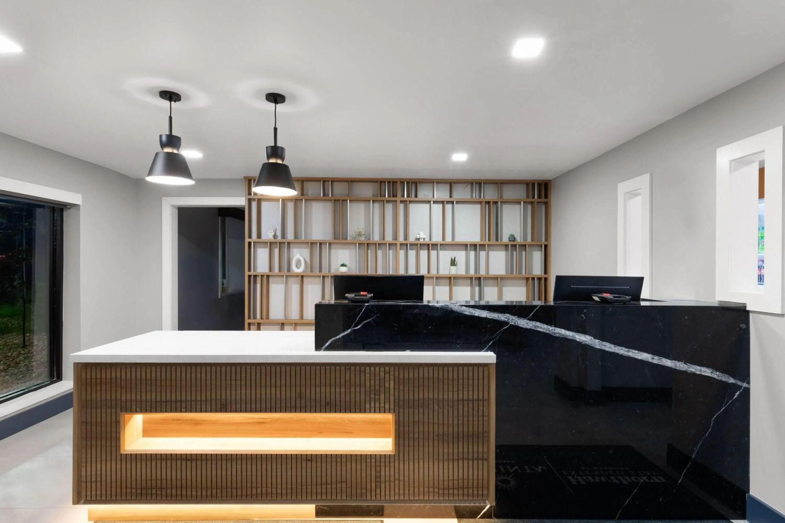 Lobby or reception in Hawthorn Extended Stay by Wyndham Springdale
