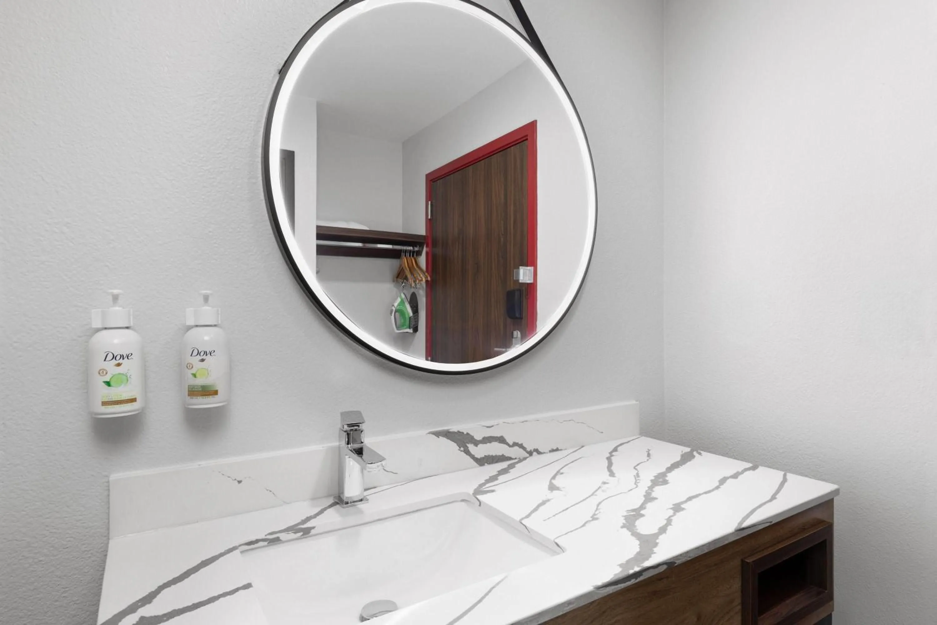 Bathroom in Hawthorn Extended Stay by Wyndham Springdale