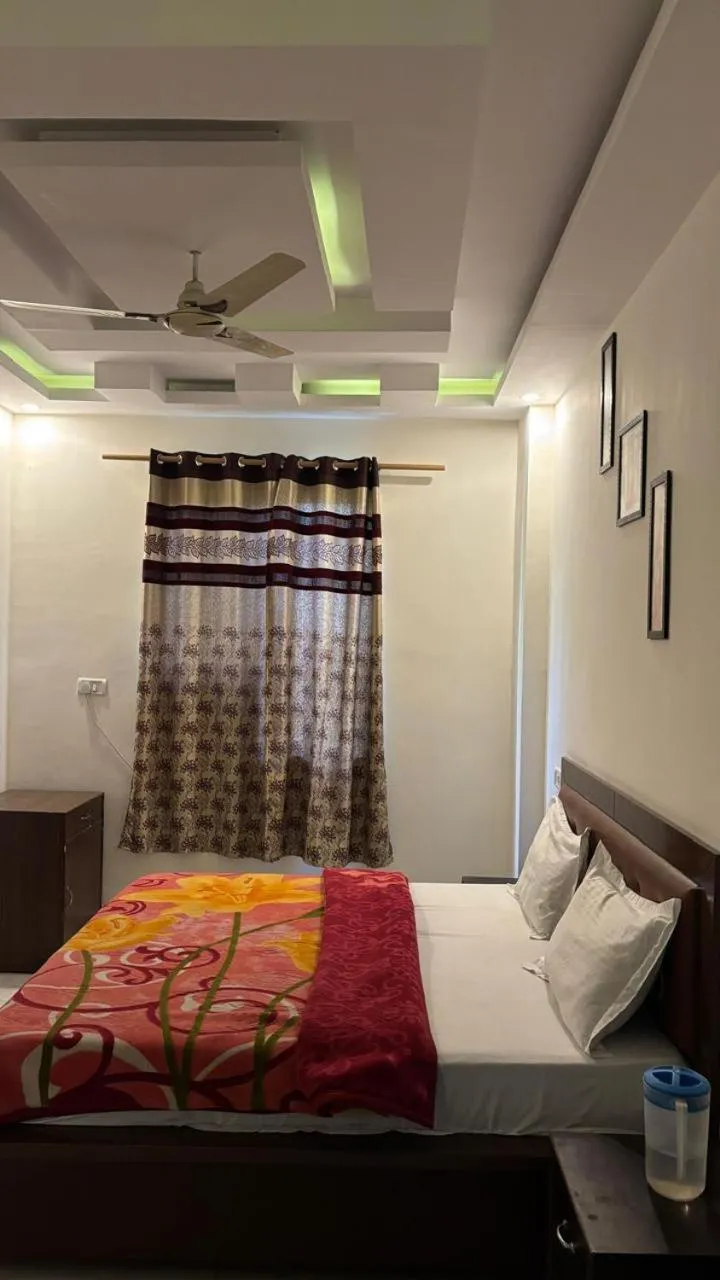 Hotel Vrindavan Hari