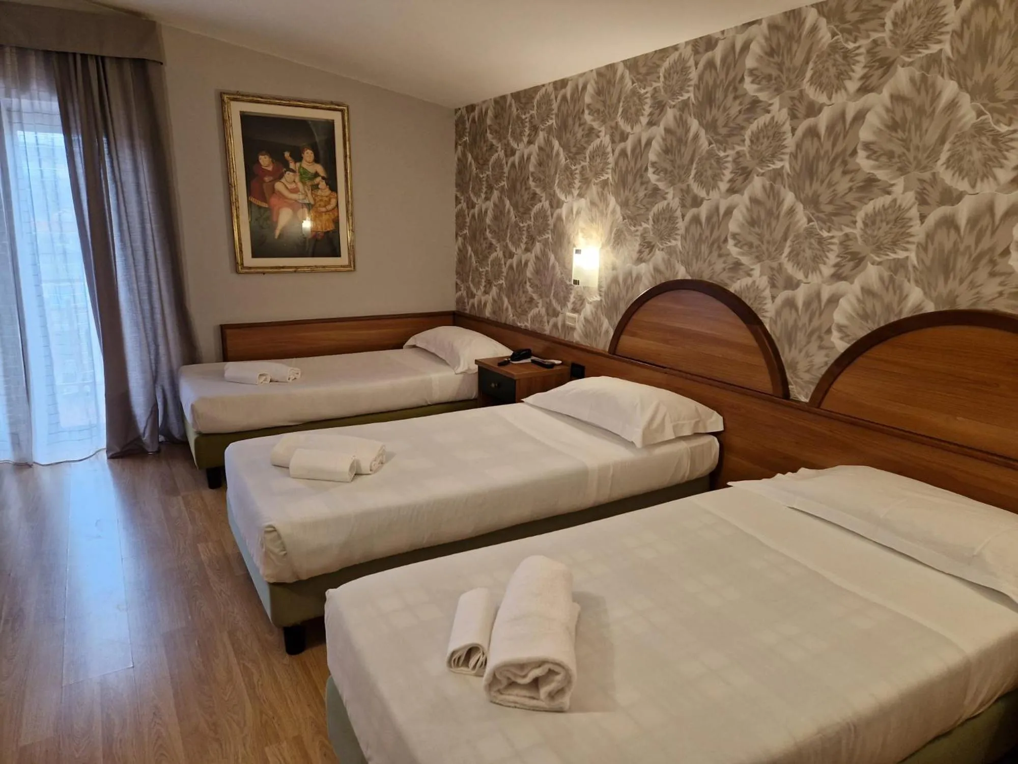 Standard Triple Room in Hotel L'Aquila
