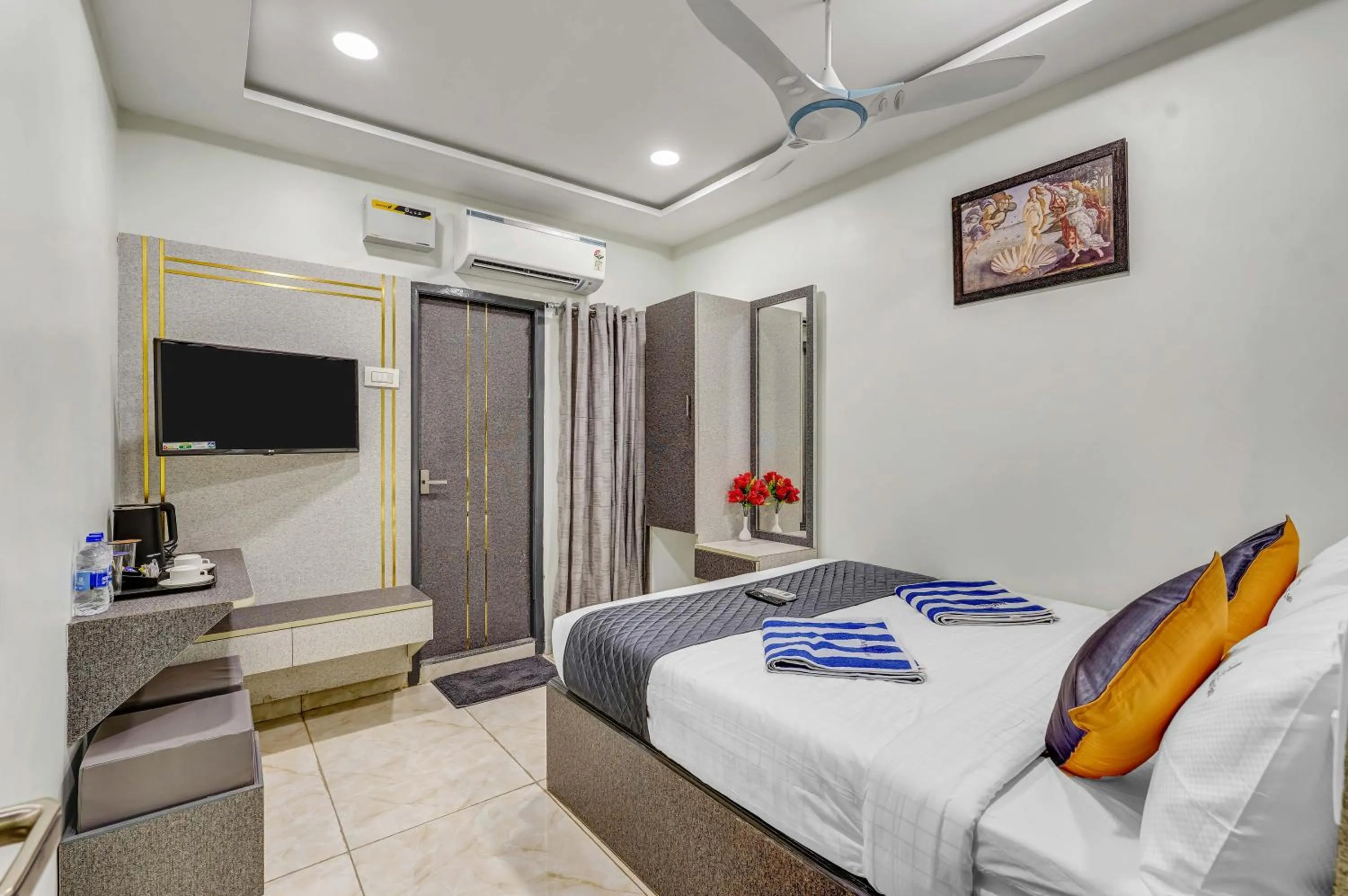 Bedroom, Bed in The K11 Golden Gate