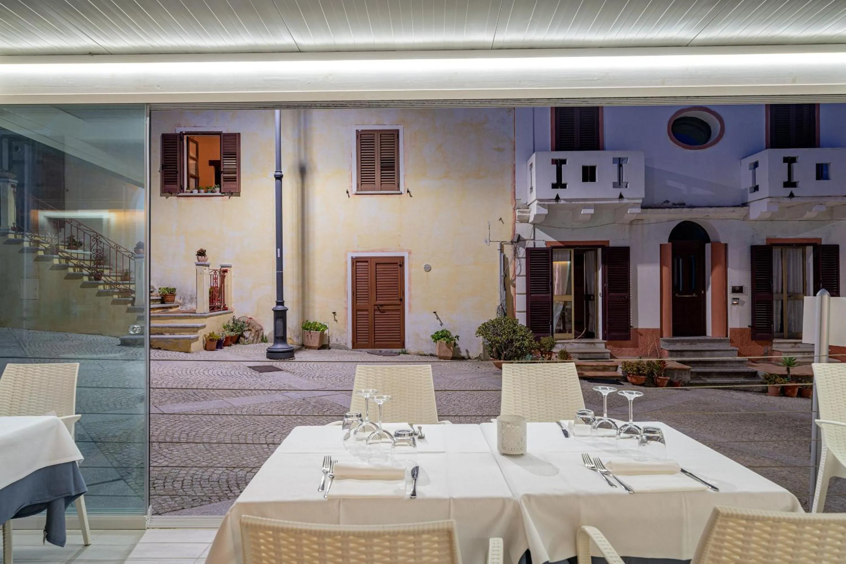 Restaurant/places to eat in Hotel Marinaro