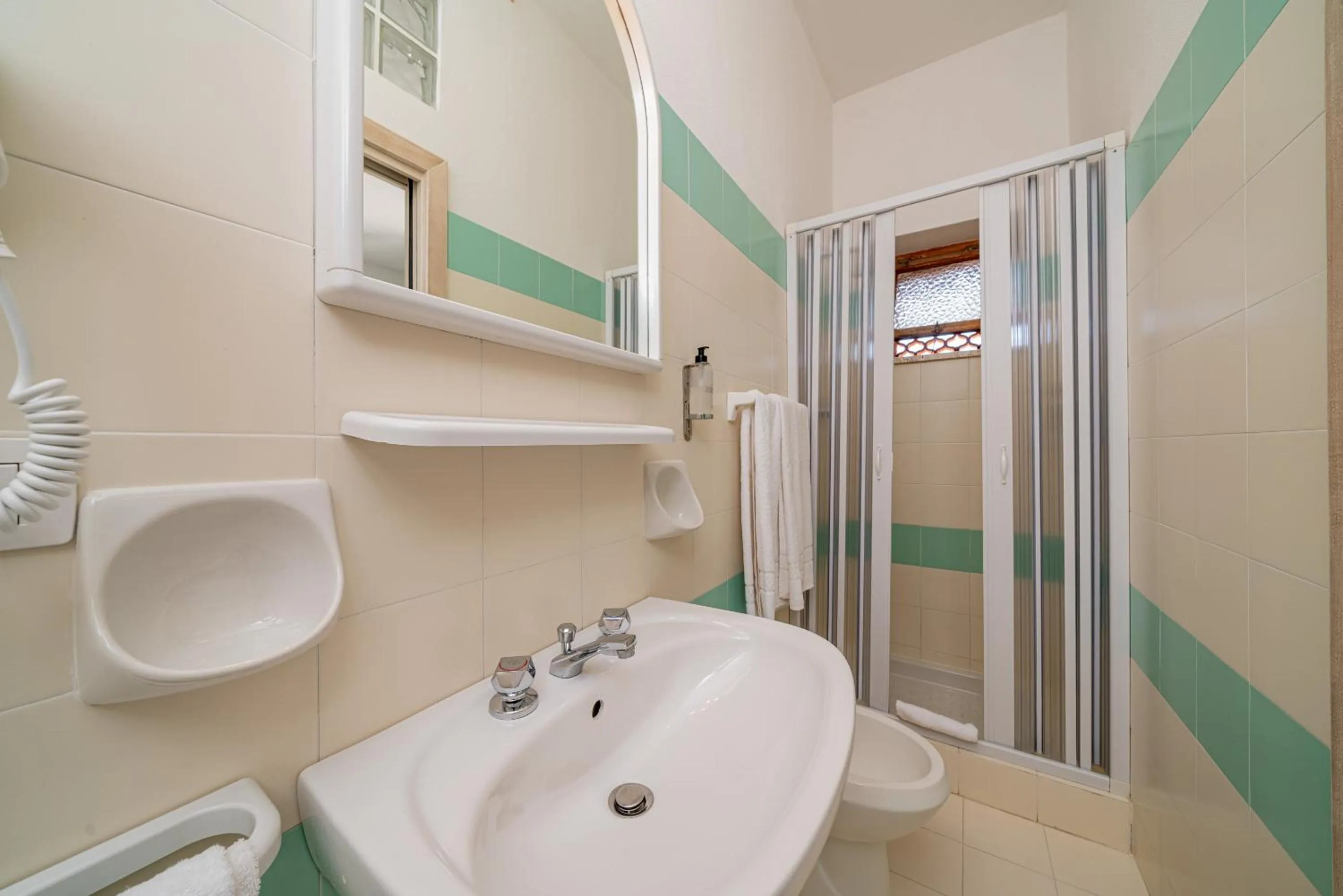 Bathroom in Hotel Marinaro