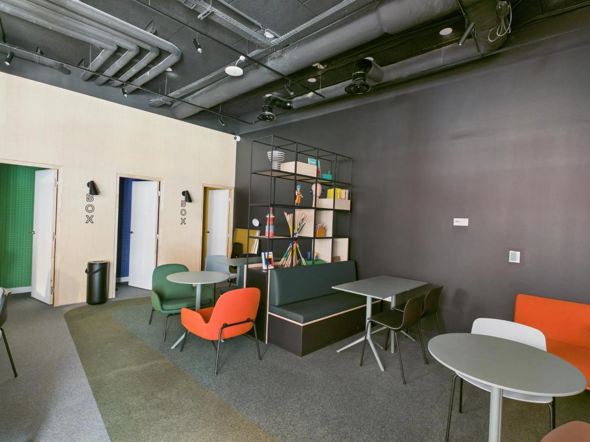 Business facilities in Hife Vélizy